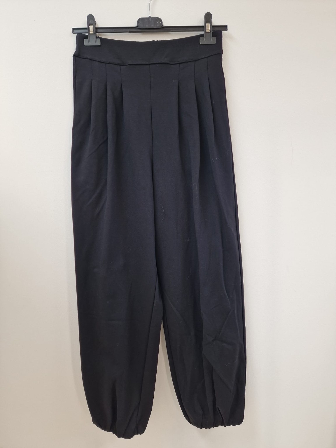 Ballonhose aus Winter Butterstoff UNI H0182 I Made in Italy 34-42/44