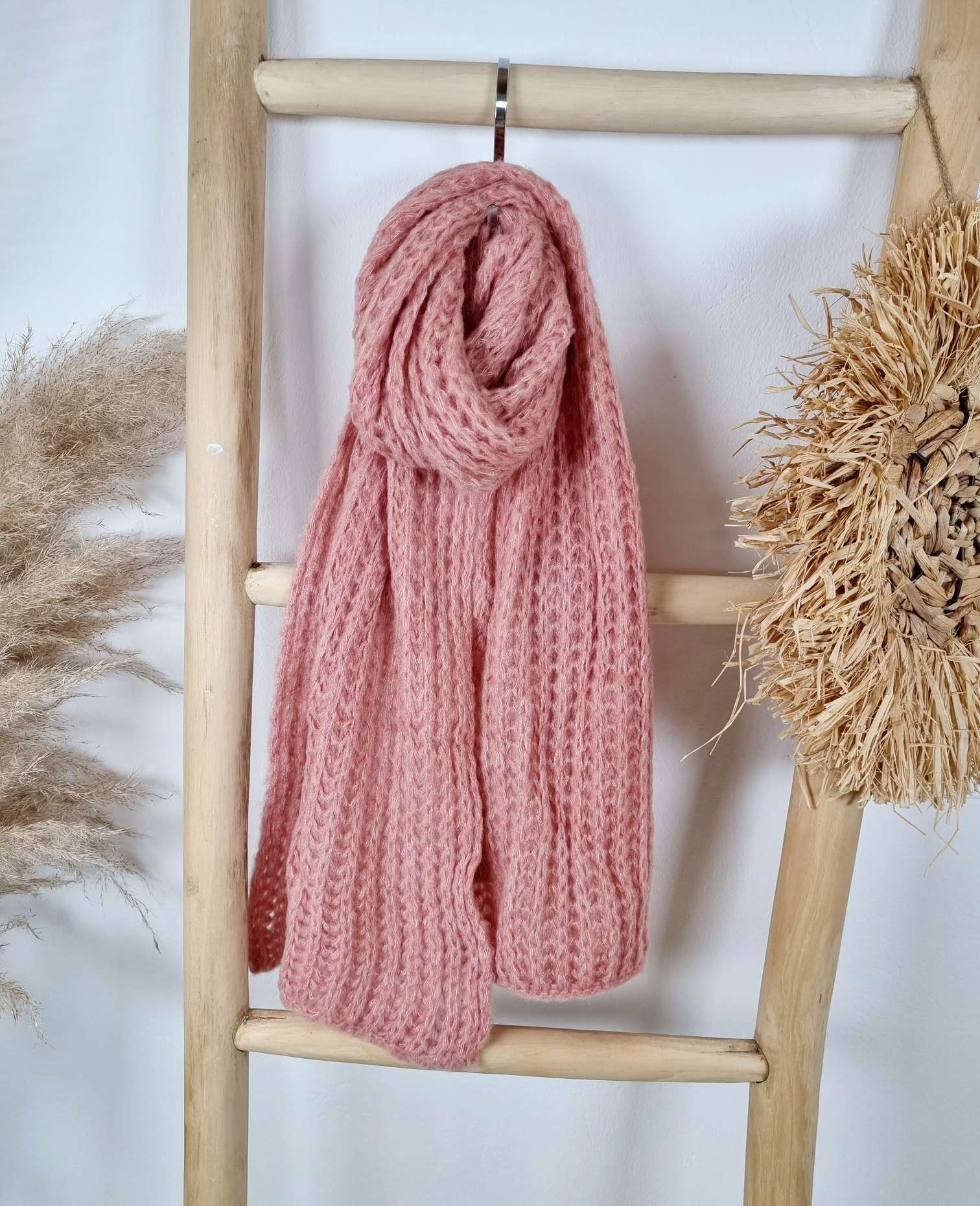 EDLER KUSCHEL SCHAL NEBRASKA Made in Italy leichter Strickschal aus Wolle Scarf versch. Farben EDLER KUSCHEL SCHAL NEBRASKA Made in Italy leichter Strickschal aus Wolle Scarf versch. Farben