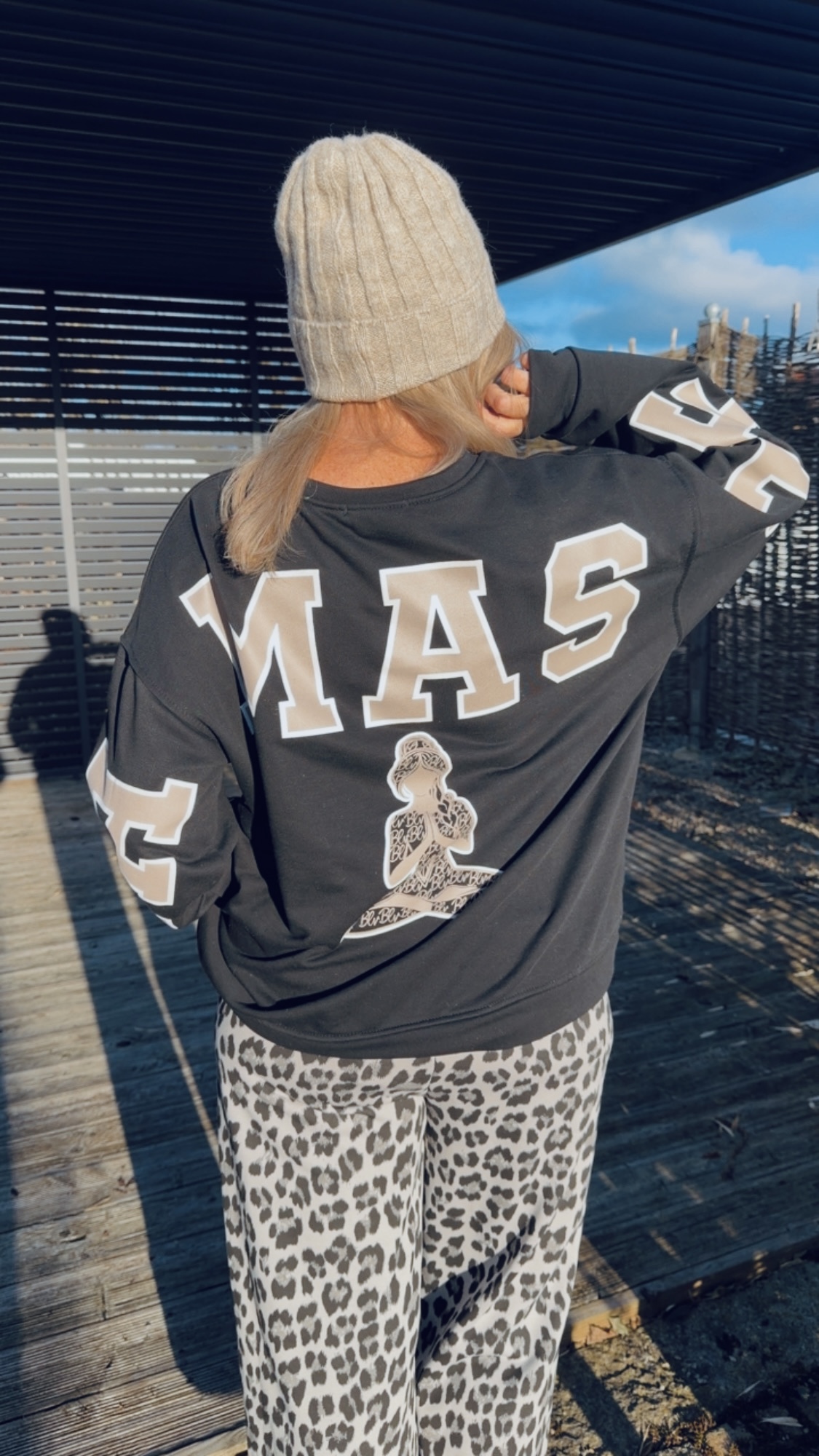 OVERSIZE SWEATER NAMASTE ALL DAMN DAY Made in Italy 34-44