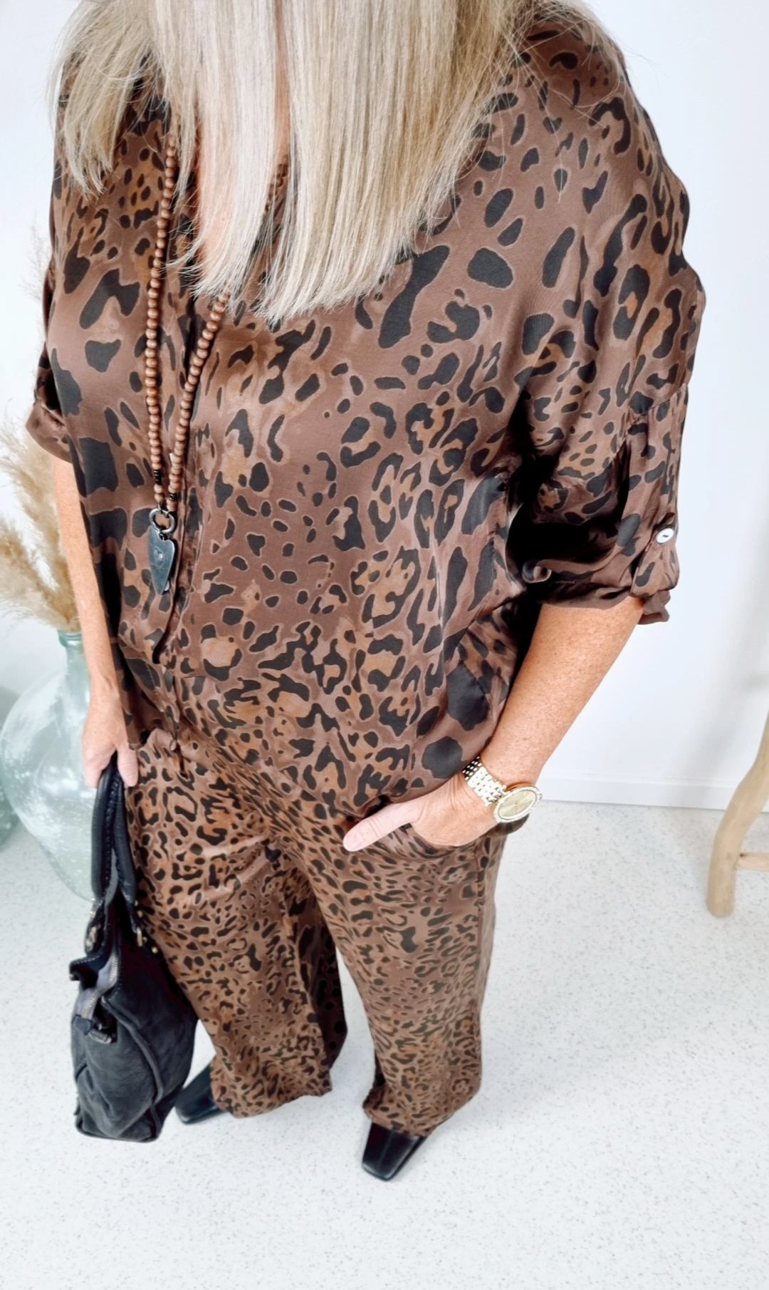 EDLE BLUSE MARY LEO DUNKELBRAUN 34-40/42 Made in Italy Viskose Hemd Shirt T-Shirt EDLE BLUSE MARY LEO DUNKELBRAUN 34-40/42 Made in Italy Viskose Hemd Shirt T-Shirt