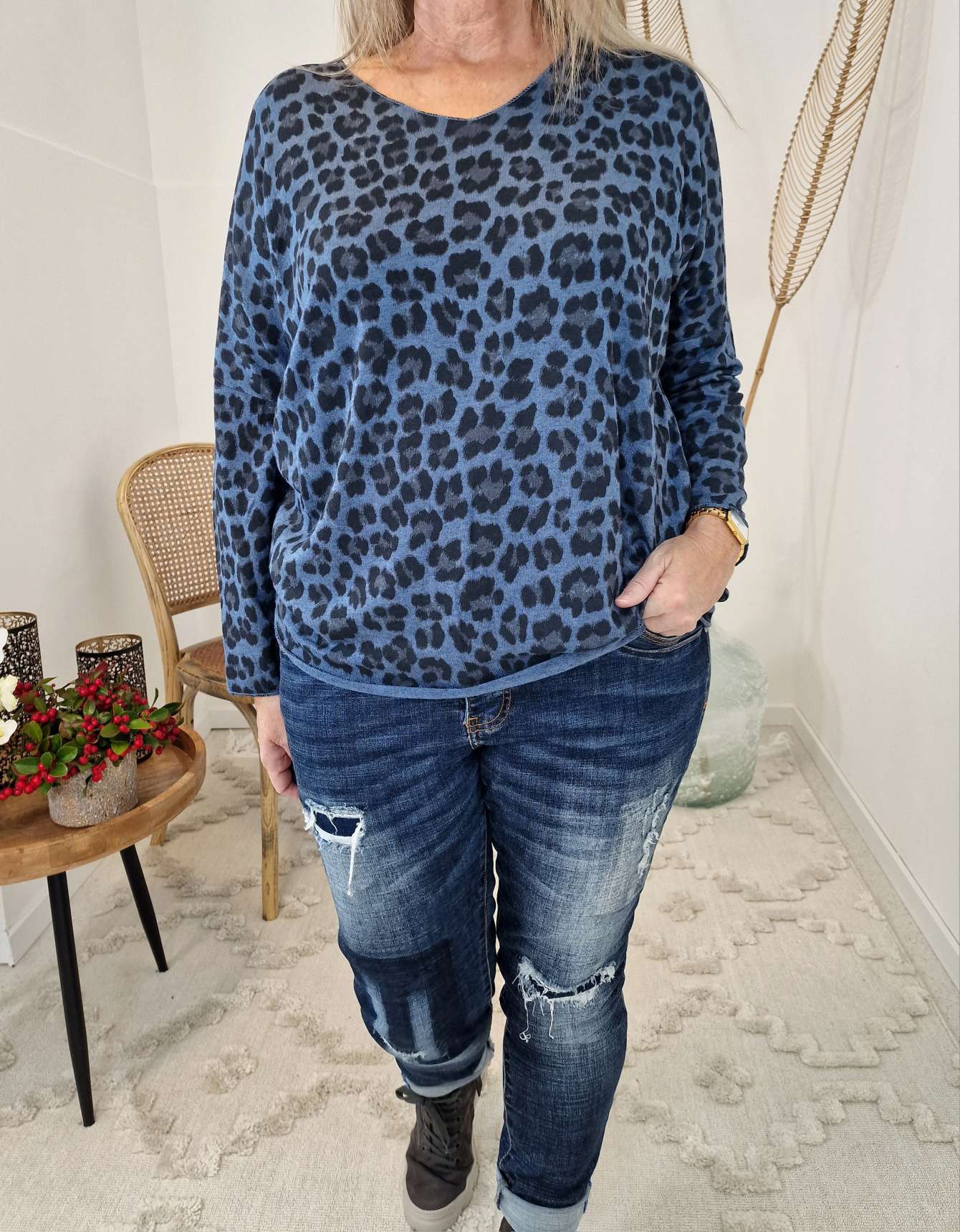 LIGHT KNIT LONGSLEEVE SHIRT MARIKA LEO BLAU Basic Langarm Pullover Leopard Sweater Made in Italy 34-42 LIGHT KNIT LONGSLEEVE SHIRT MARIKA LEO BLAU Basic Langarm Pullover Leopard Sweater Made in Italy 34-42