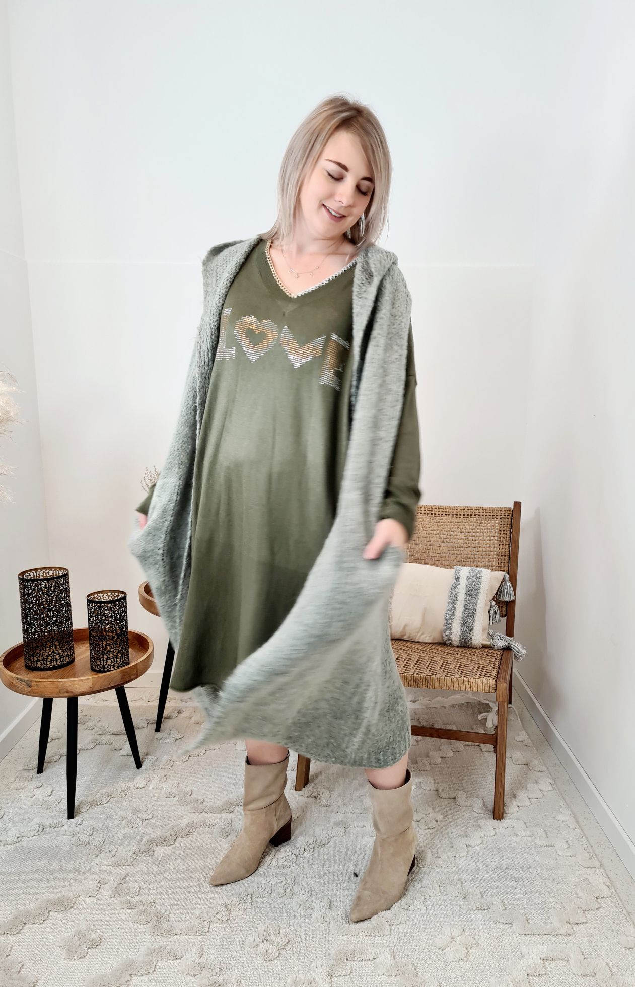 SWEATKLEID ZOEY LOVE KHAKI 34-42 Made in Italy Langarm Strickkleid Oversize SWEATKLEID ZOEY LOVE KHAKI 34-42 Made in Italy Langarm Strickkleid Oversize