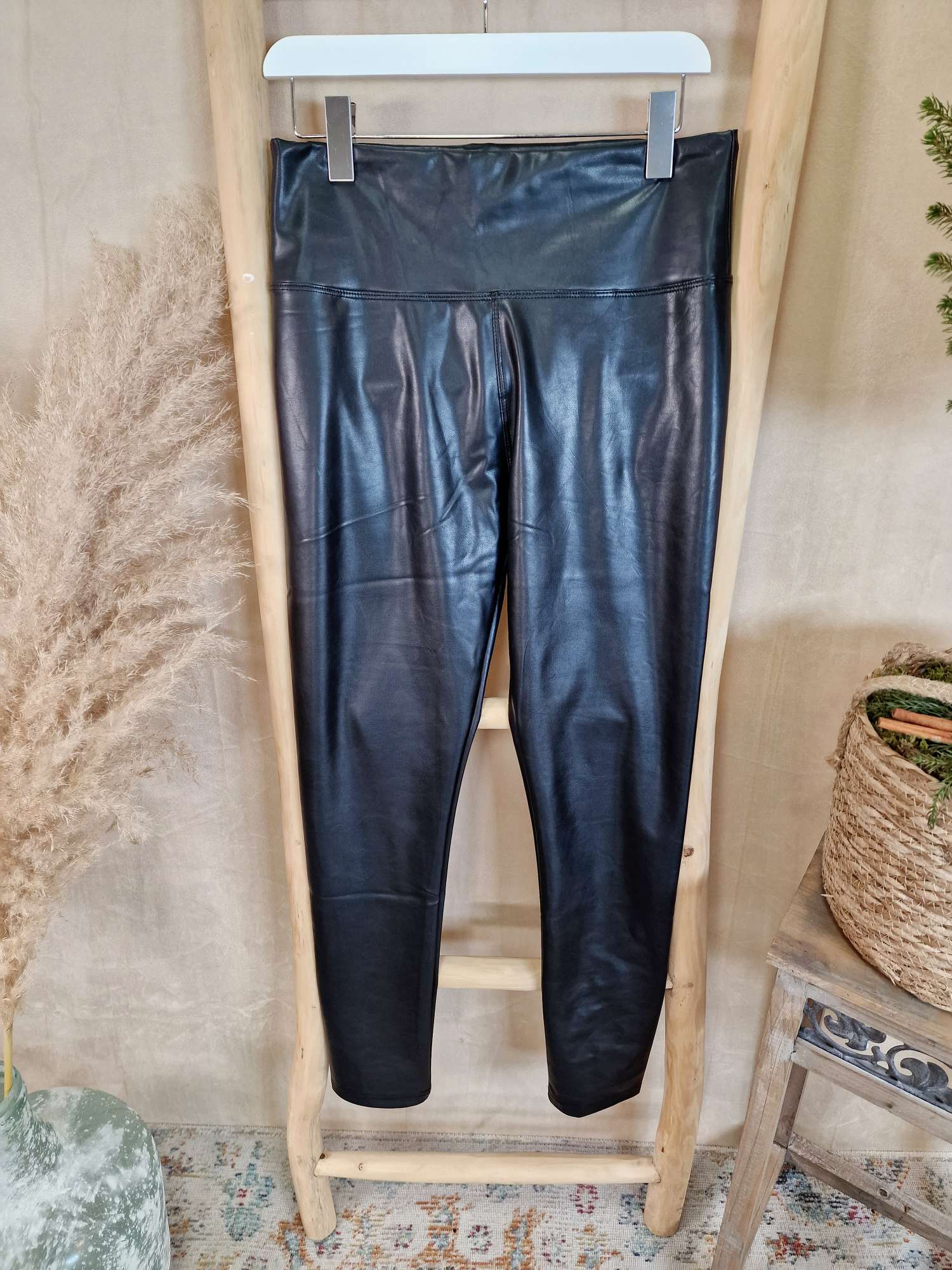 FAKE LEATHER THERMO LEGGINGS MARTA SCHWARZ VARIANENARTIKEL Kunstleder Lederimitat Hose