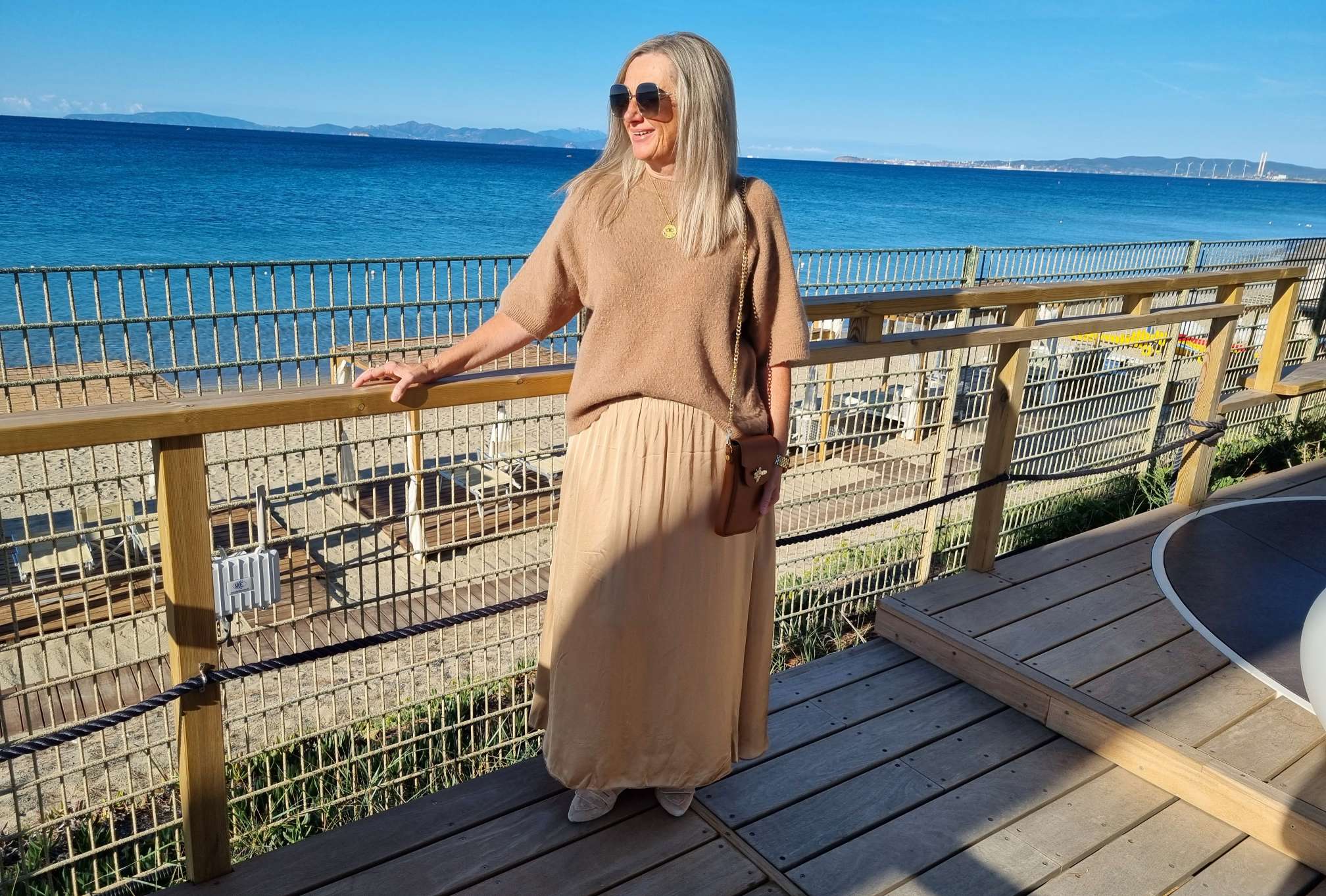 EDLER SILK SKIRT ERIKA CAMEL Satin Rock Seiden Mix Made in Italy Sommerhose 34-40 EDLER SILK SKIRT ERIKA CAMEL Satin Rock Seiden Mix Made in Italy Sommerhose 34-40