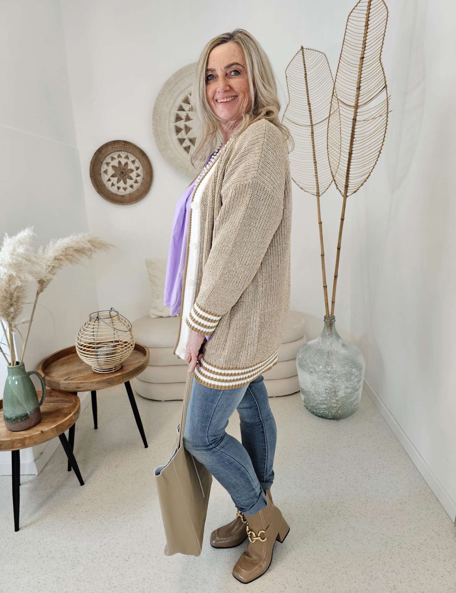 SHORT KNIT CARDIGAN JUNA BEIGE 34-42 Italy Design kurze Strick Jacke Knöpfe
