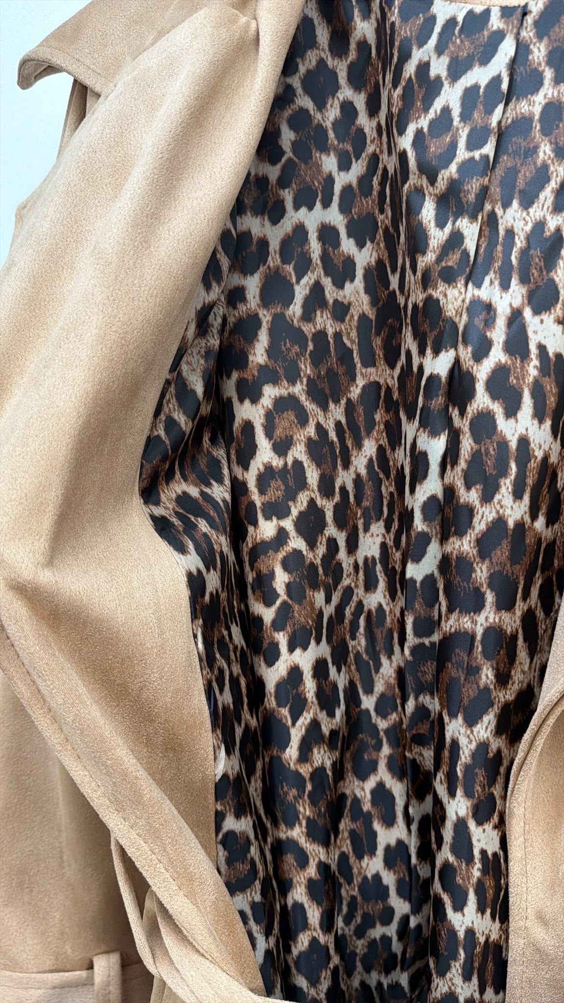 Tansania – Trenchcoat Mantel in Velourleder-Optik mit Leo-Futter | Made in Italy