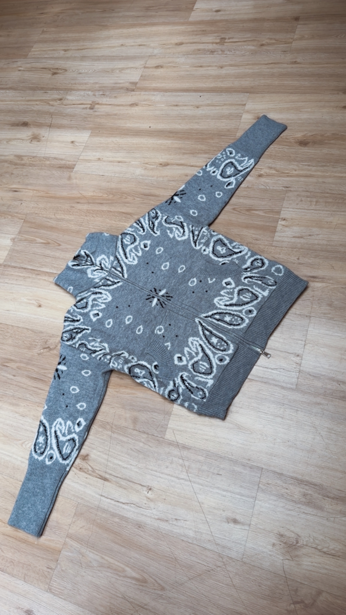 Zipper-Strickjacke mit Paisley-Muster SJ0165 I Made in Italy 34-40/42