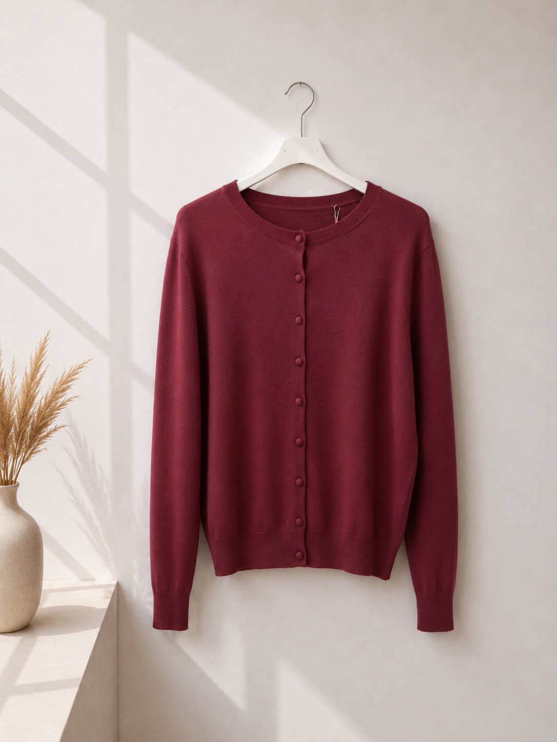 Strickjacke Odina – softer Basic Cardigan mit stoffbezogenen Knöpfen Made in Italy 34-40/42