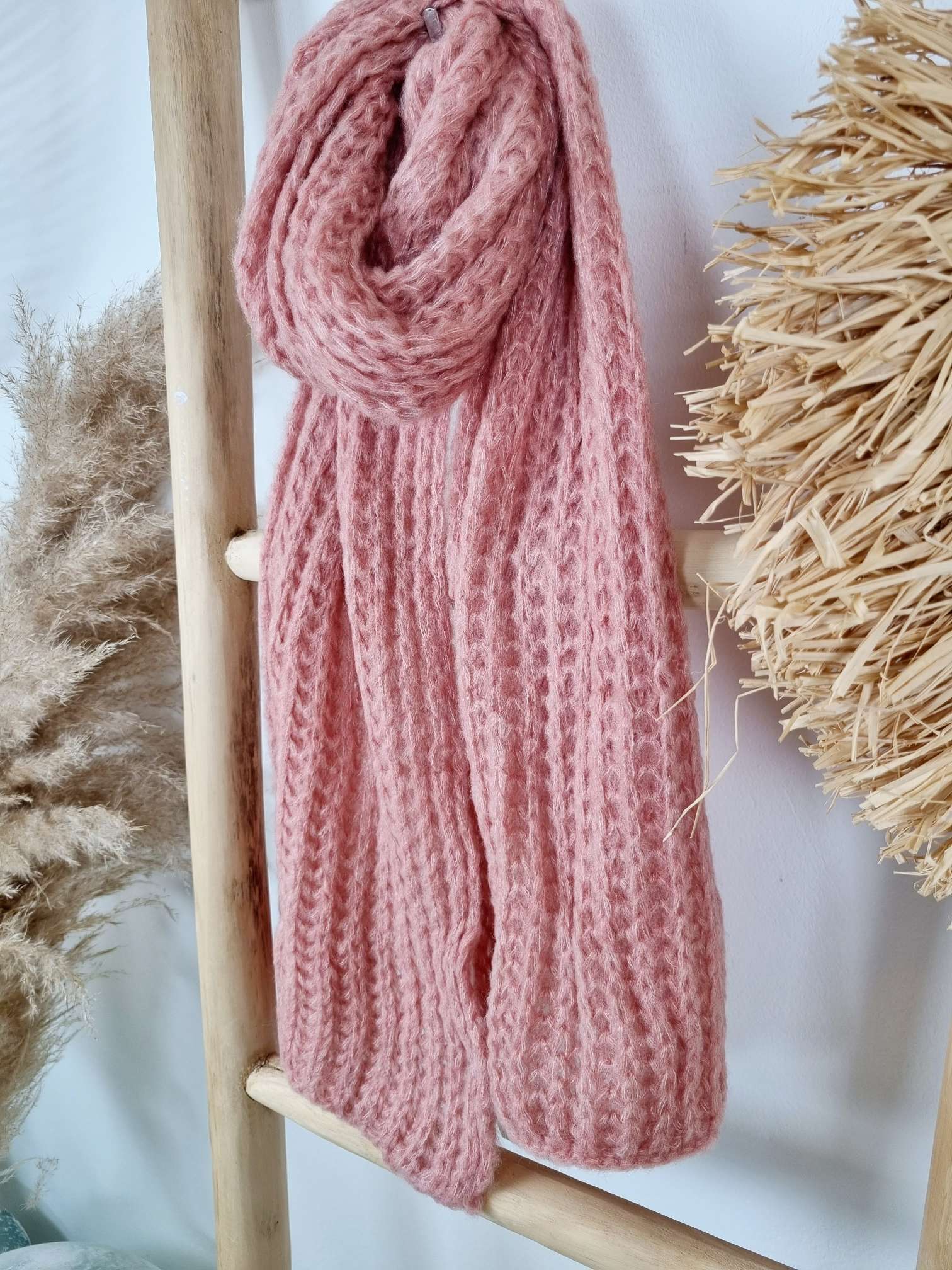 EDLER KUSCHEL SCHAL NEBRASKA Made in Italy leichter Strickschal aus Wolle Scarf versch. Farben EDLER KUSCHEL SCHAL NEBRASKA Made in Italy leichter Strickschal aus Wolle Scarf versch. Farben