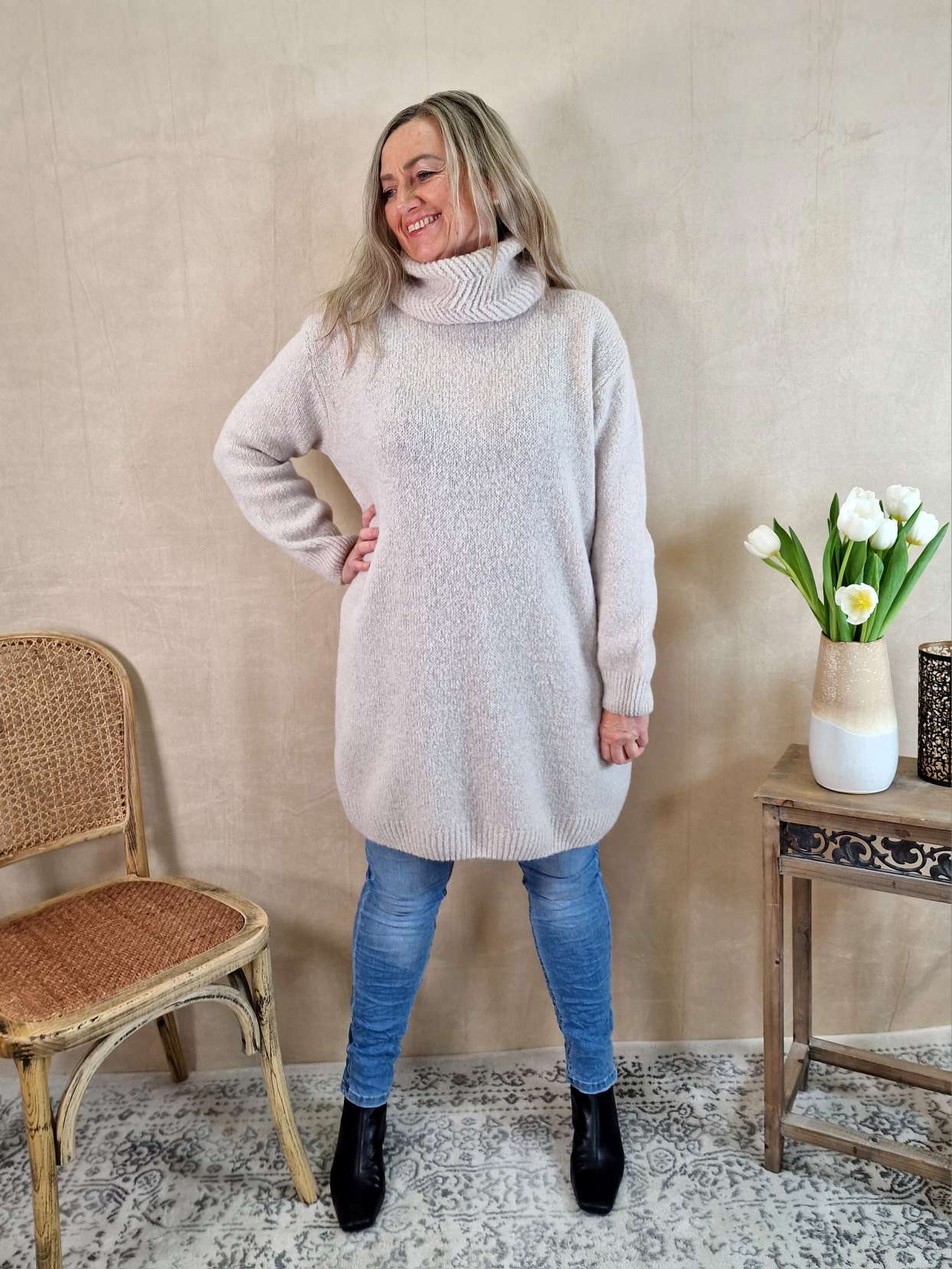 KNIT DRESS BALTIMORE SAND 34-42 Strickkleid Kleid Rollkragen Made in Italy KNIT DRESS BALTIMORE SAND 34-42 Strickkleid Kleid Rollkragen Made in Italy