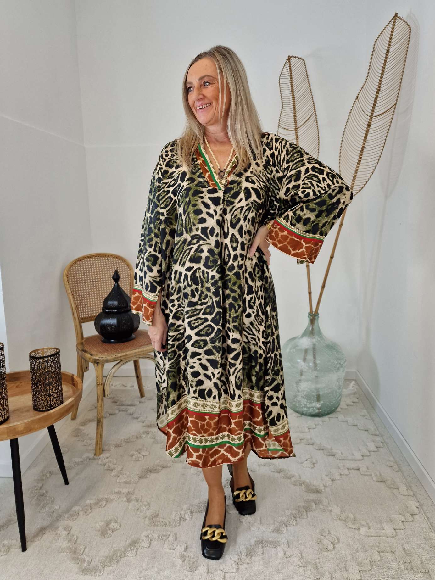 BLUSEN KLEID LUISE KHAKI langes Seiden Kleid Dress Longbluse Made in Italy 34-42 BLUSEN KLEID LUISE KHAKI langes Seiden Kleid Dress Longbluse Made in Italy 34-42