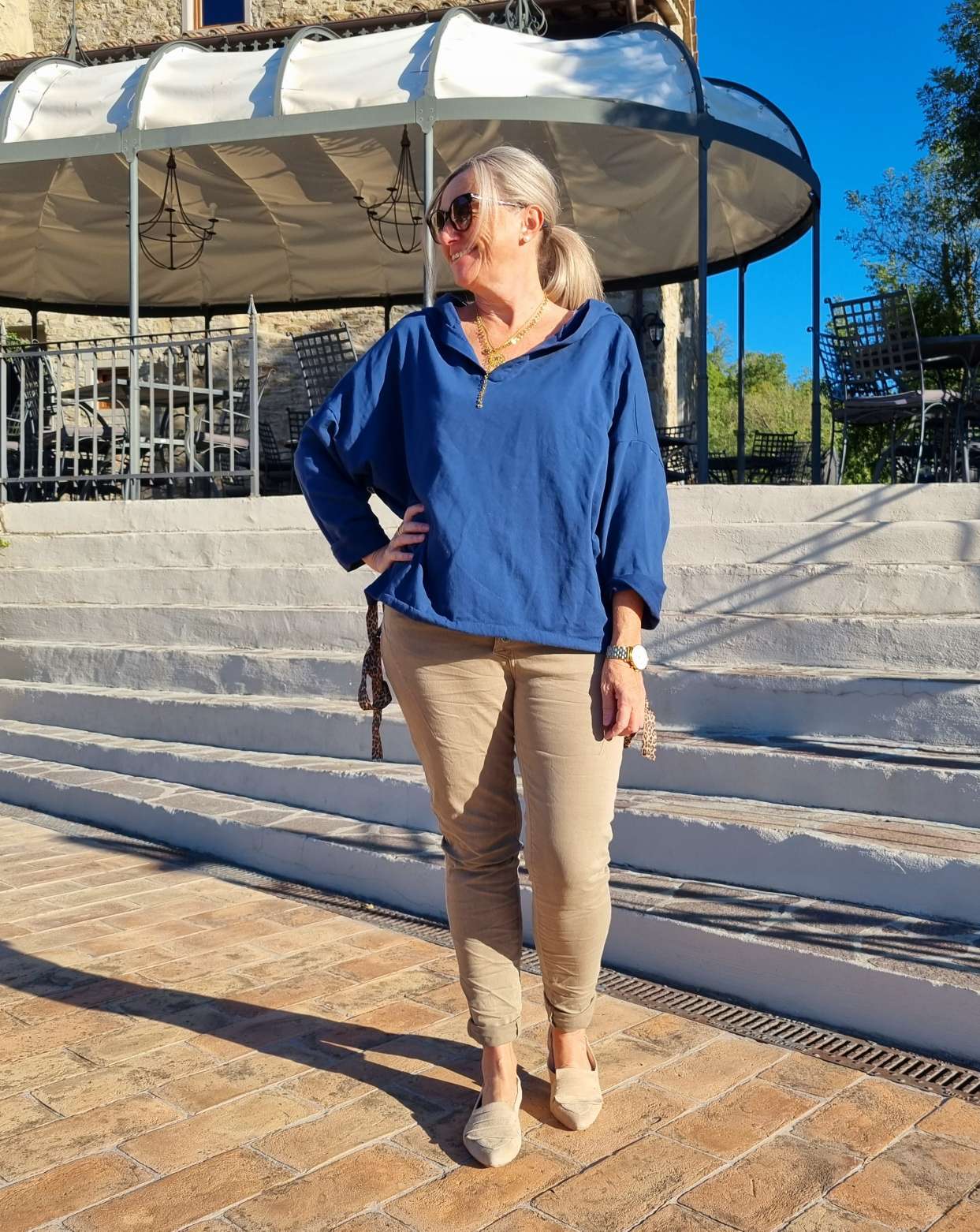 HOODIE NAOMI BLAU Sweater Kapuze Made in Italy 34-42 Longsleeve Pullover LEO Leopard HOODIE NAOMI BLAU Sweater Kapuze Made in Italy 34-42 Longsleeve Pullover LEO Leopard