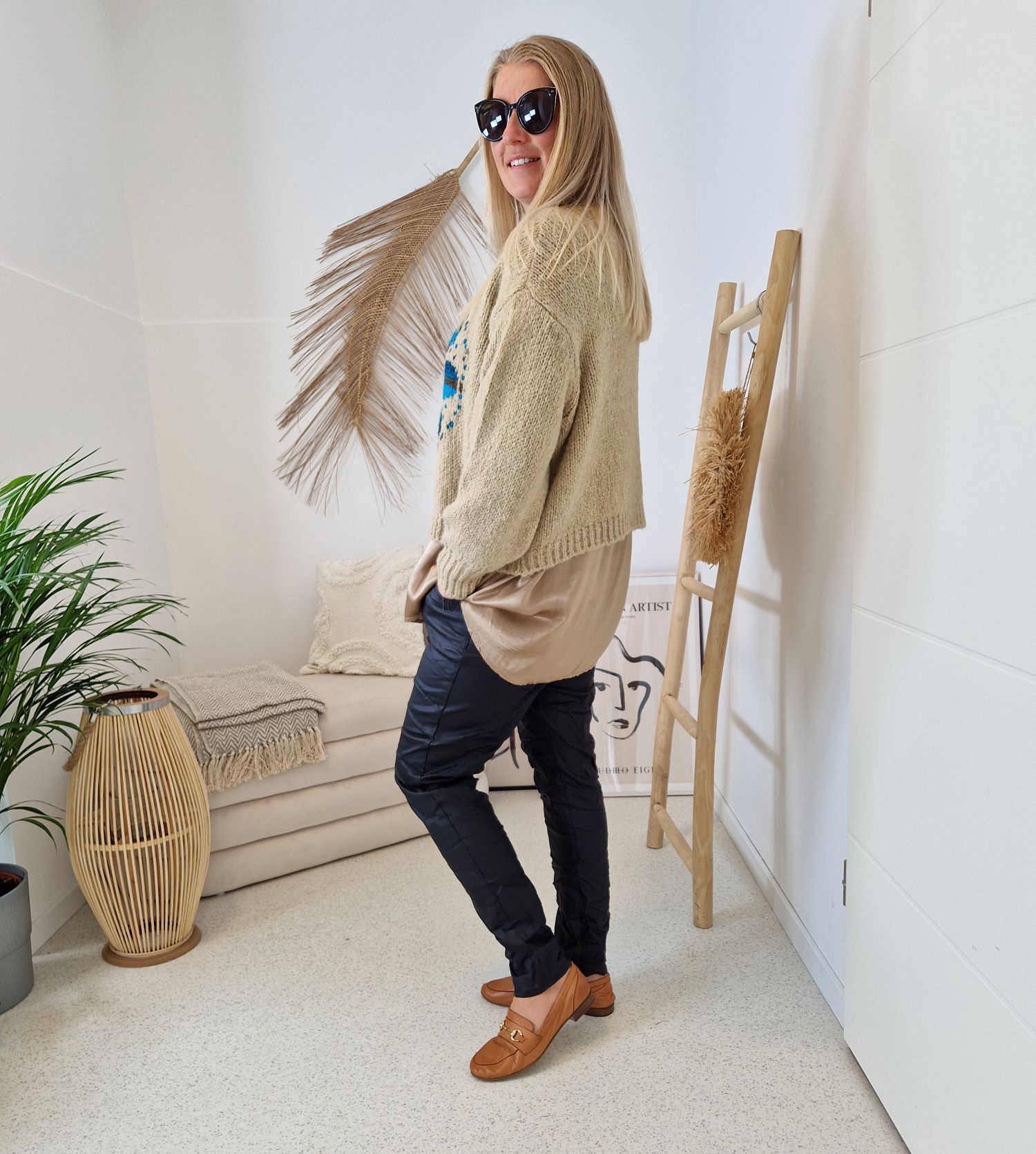 KNIT SWEATER GRETA FLOWER TAUPE Strickpullover Pullover 34-42 Made in Italy versch. Farben KNIT SWEATER GRETA FLOWER TAUPE Strickpullover Pullover 34-42 Made in Italy versch. Farben