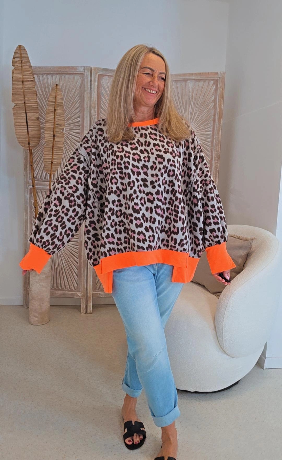 OVERSIZE SWEATER CARLOTA LEO NEONDETAILS Made in Italy 34-44/46