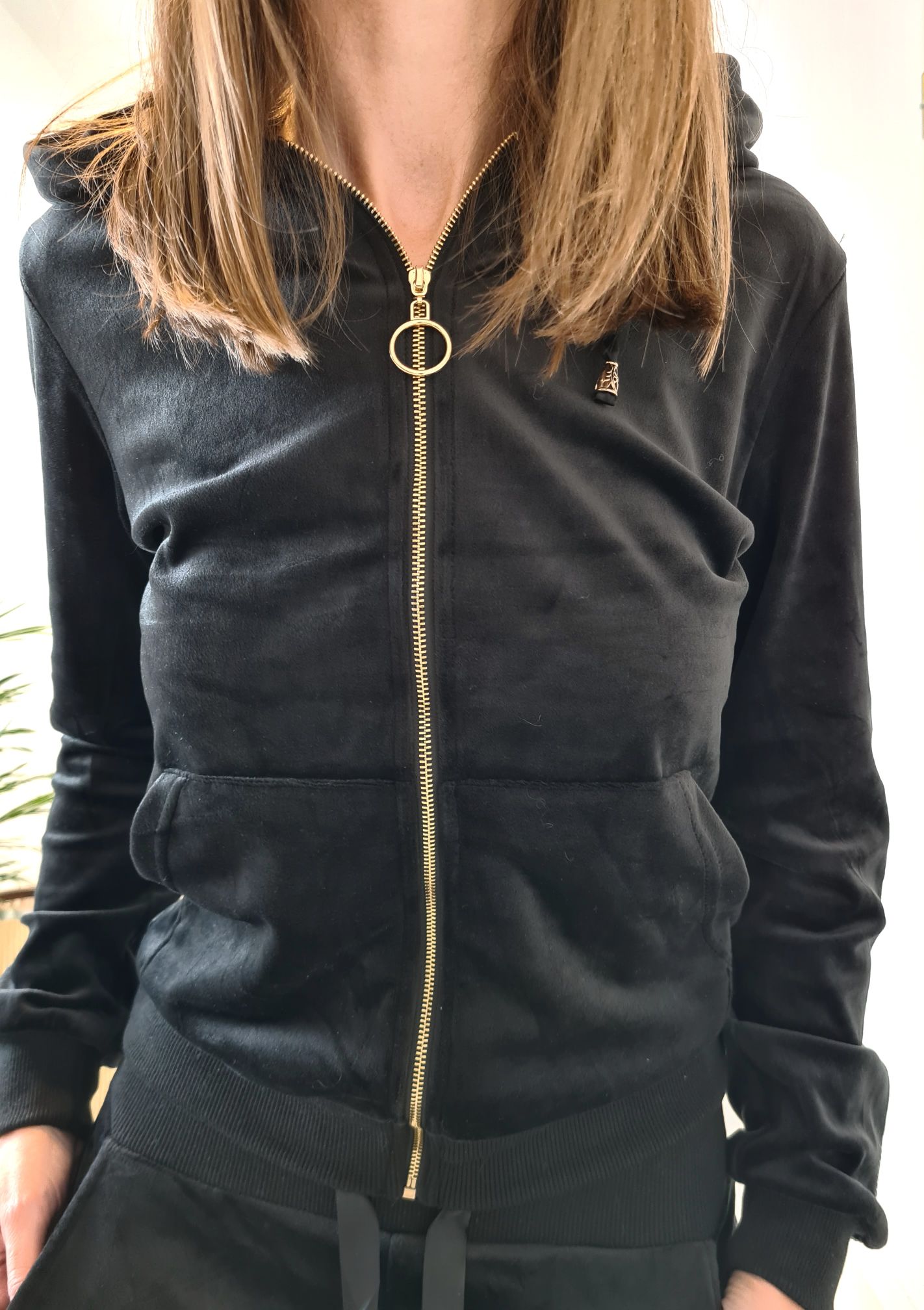 NICKI ANZUG VIO GLAMOUR SCHWARZ - VARIANTENARTIKEL Freizeitanzug Jogginganzug Loungewear Hausanzug Homewear NICKI ANZUG VIO GLAMOUR SCHWARZ - VARIANTENARTIKEL Freizeitanzug Jogginganzug Loungewear Hausanzug Homewear