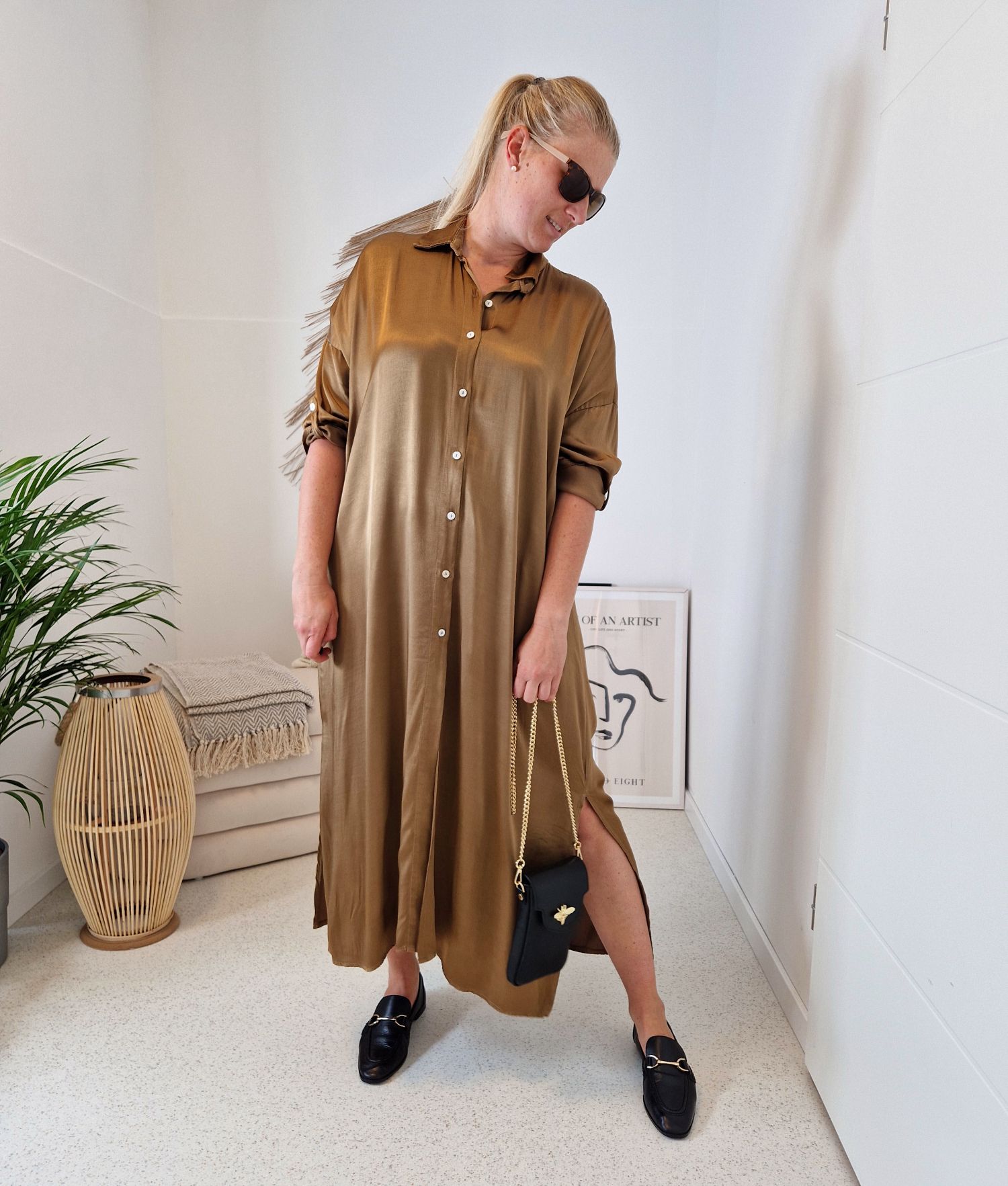 BLUSENKLEID NORA CAMEL 34-42/44 Made in Italy Oversize Maxi Kleid Mantel DRESS Satin Optik BLUSENKLEID NORA CAMEL 34-42/44 Made in Italy Oversize Maxi Kleid Mantel DRESS Satin Optik