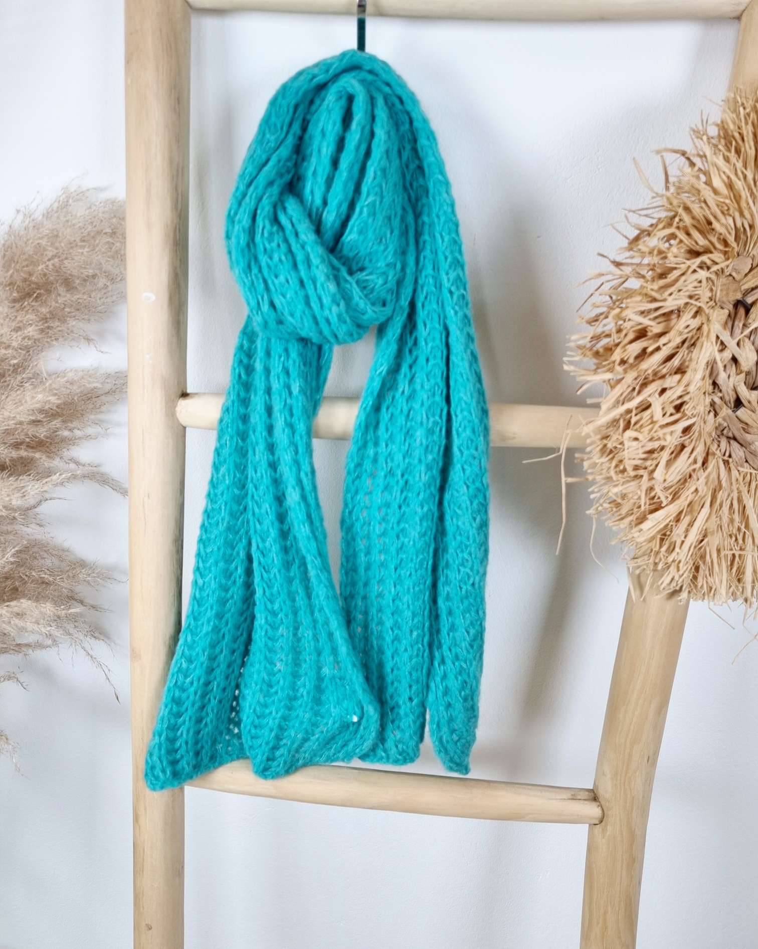 EDLER KUSCHEL SCHAL NEBRASKA Made in Italy leichter Strickschal aus Wolle Scarf versch. Farben EDLER KUSCHEL SCHAL NEBRASKA Made in Italy leichter Strickschal aus Wolle Scarf versch. Farben