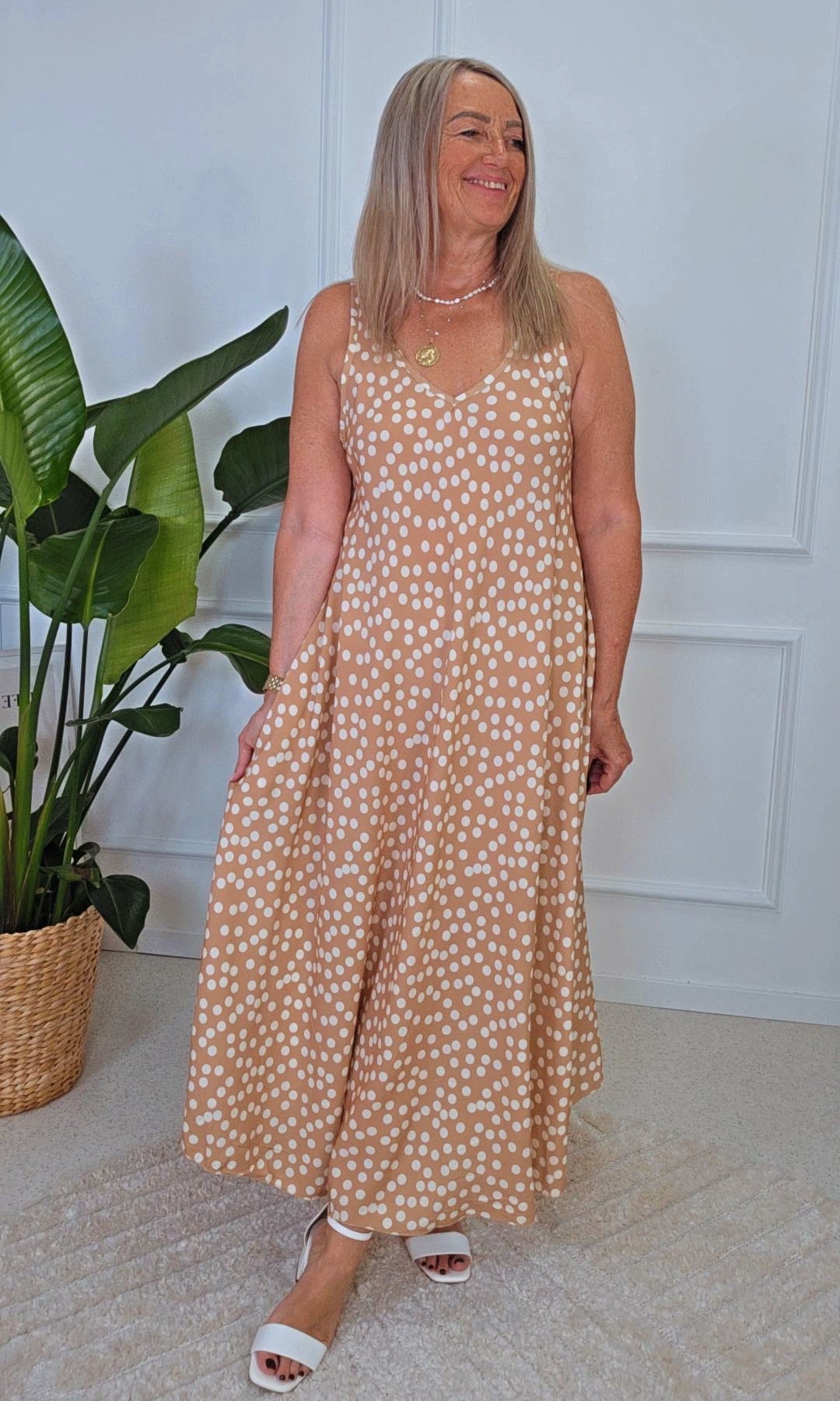 PÜNKTCHENKLEID VIVIAN ÄRMELLOS LANG 34-42/44 Made in Italy