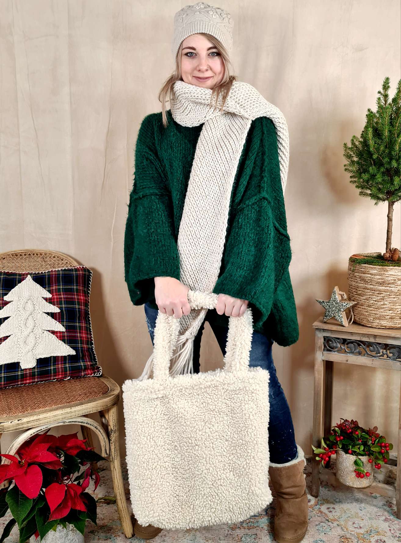 EDLER SCHAL SCARF GIADA CREME Made in Italy kuscheliger weicher Strick Schal Fransen EDLER SCHAL SCARF GIADA CREME Made in Italy kuscheliger weicher Strick Schal Fransen