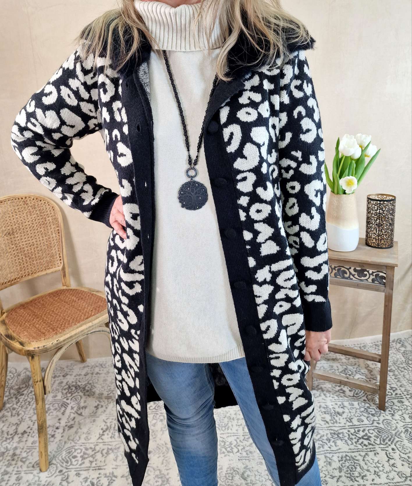 LUXURY KNIT COAT MIRINA LEO SCHWARZ 34-42 Strickmantel Mantel Cardigen Italy Kollektion LUXURY KNIT COAT MIRINA LEO SCHWARZ 34-42 Strickmantel Mantel Cardigen Italy Kollektion
