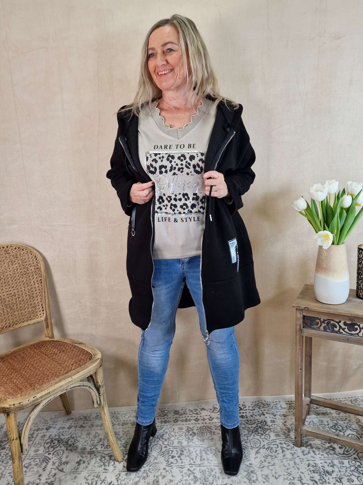 HOODIE SWEATER JACKE CARLO SCHWARZ 34-42 Made in Italy Oversize lange Sweatshirtjacke HOODIE SWEATER JACKE CARLO SCHWARZ 34-42 Made in Italy Oversize lange Sweatshirtjacke