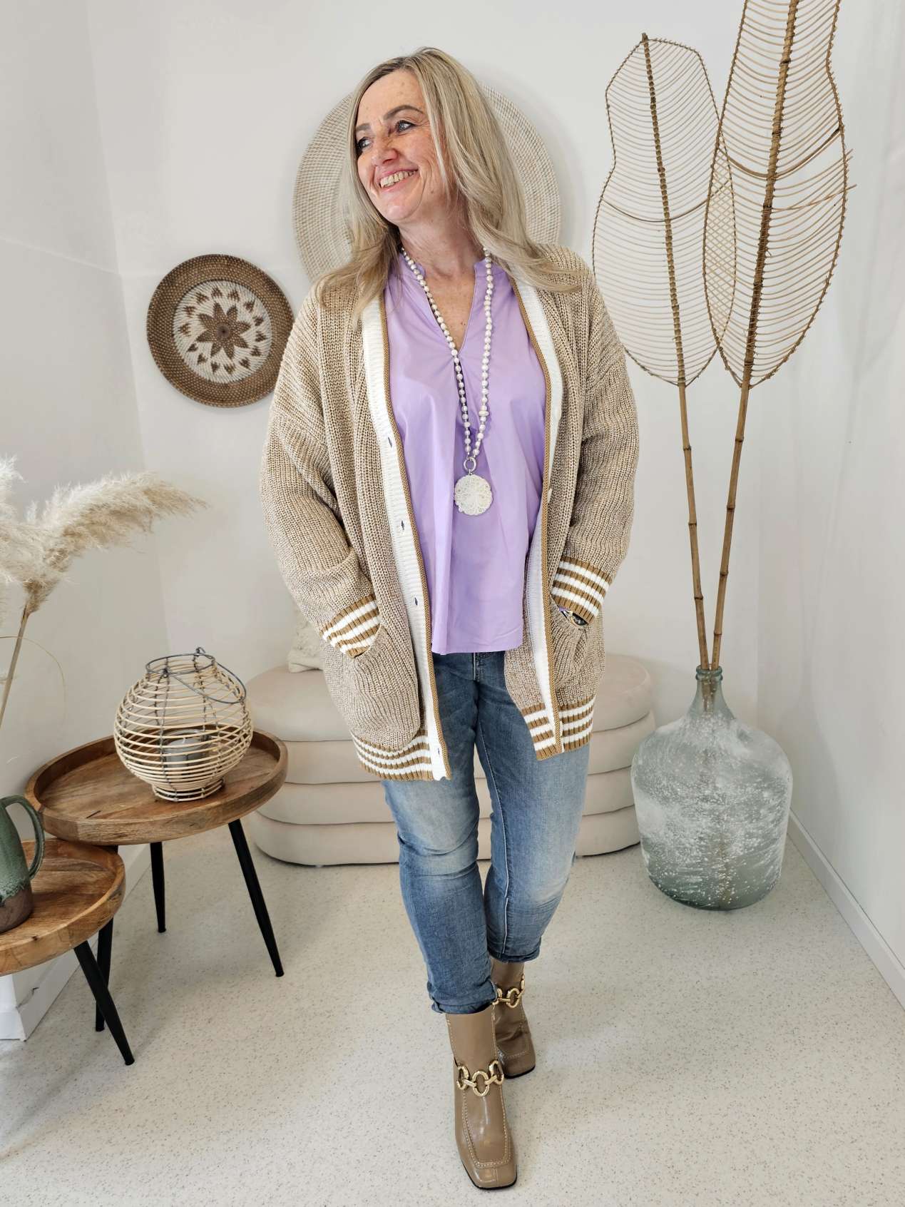 SHORT KNIT CARDIGAN JUNA BEIGE 34-42 Italy Design kurze Strick Jacke Knöpfe