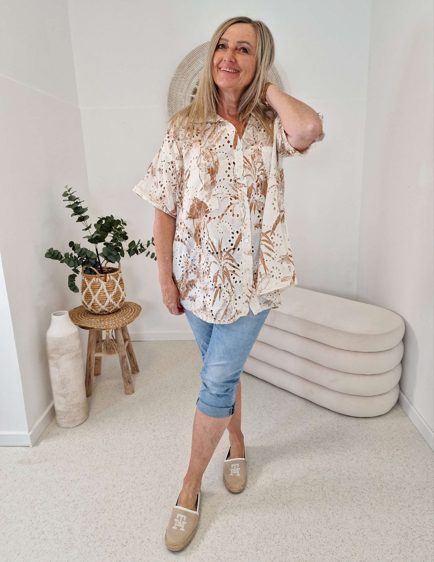 LOCHSTICKEREI BLUSE ROMANCE BEIGE Oversize 34-42/44 Hemd Hemdbluse Baumwolle LOCHSTICKEREI BLUSE ROMANCE BEIGE Oversize 34-42/44 Hemd Hemdbluse Baumwolle