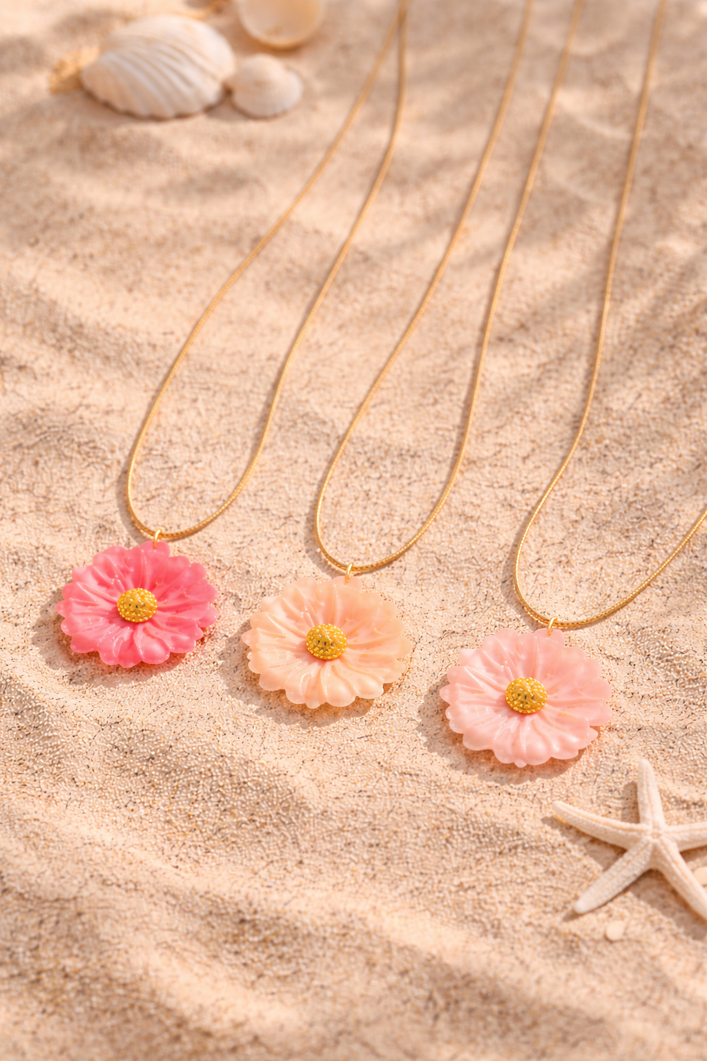 Floraya Blumenkette in Goldfarbig & Resin