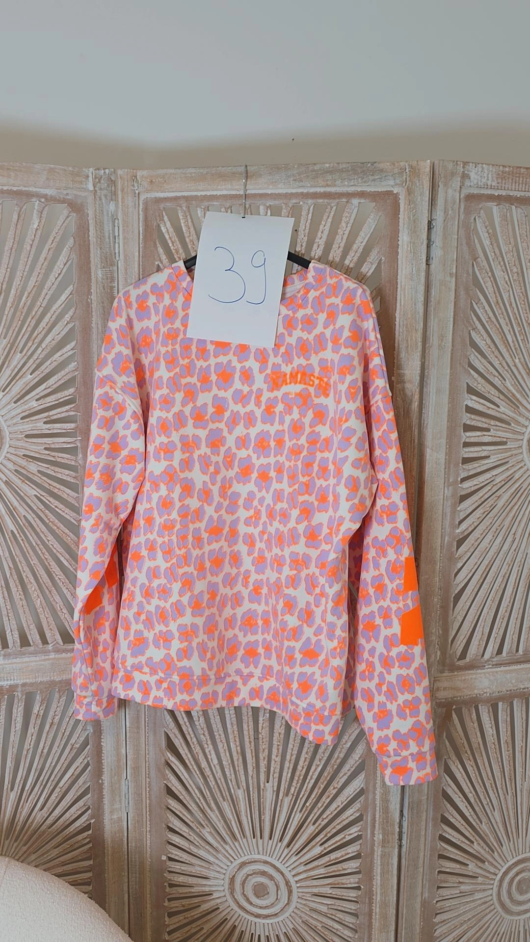 2. WAHL NAMASTE SWEATER LEO 39