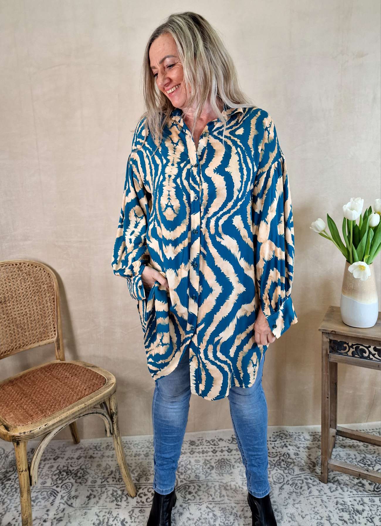 BLUSE FILOU PETROL 34-42/44 Made in Italy Oversize Shirt Hemd Viskose BLUSE FILOU PETROL 34-42/44 Made in Italy Oversize Shirt Hemd Viskose