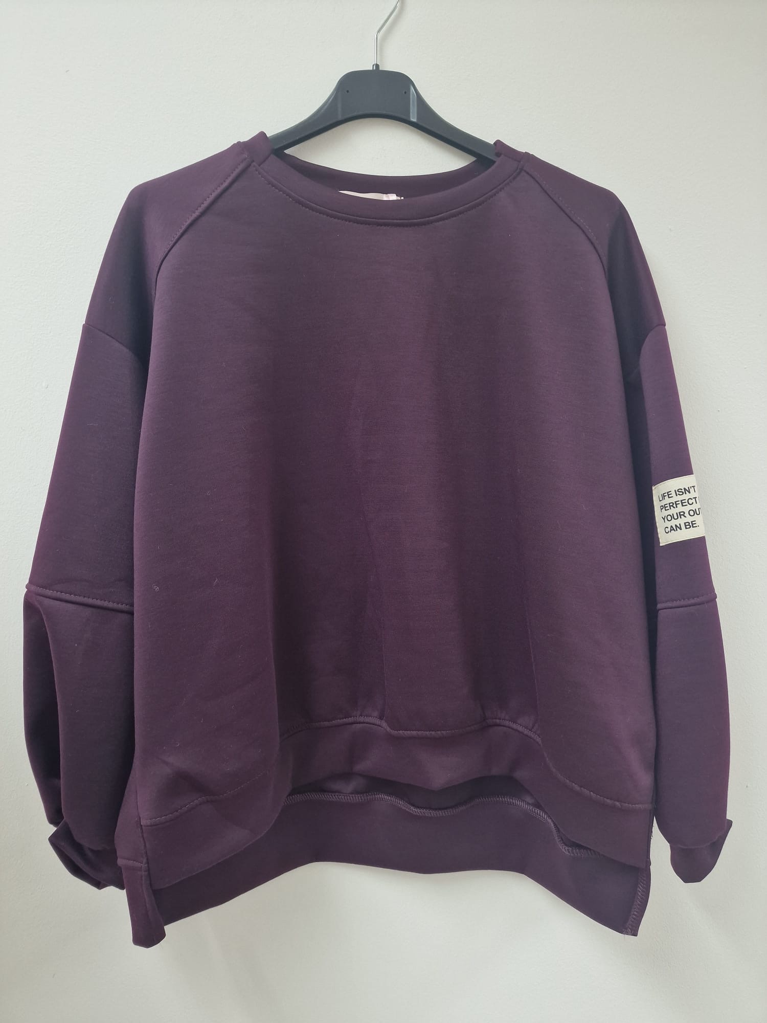 Butterstoff-Sweatshirt uni mit Statement-Patch – SW0094 Made in Italy Gr 34-42