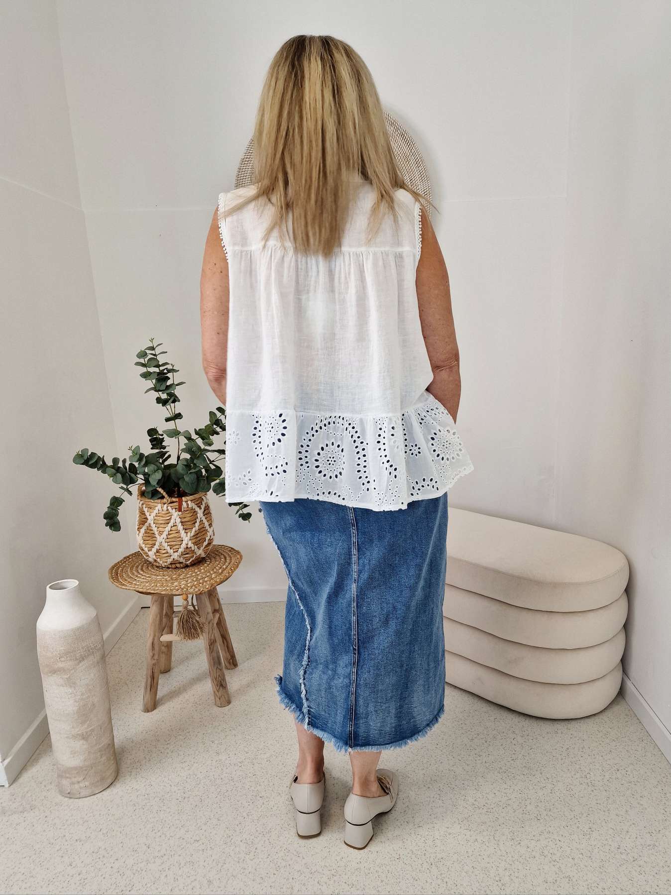EDLES LEINEN SHIRT TOP KISS WEIß 36-42 Made in Italy Shirt Oberteil LINEN BASIC Lochstickerei EDLES LEINEN SHIRT TOP KISS WEIß 36-42 Made in Italy Shirt Oberteil LINEN BASIC Lochstickerei