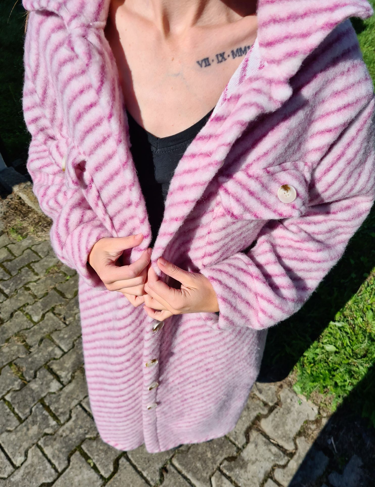 WOLL MANTEL PIA STRIPES BEERE 36-42 Made in Italy Winter Jacke Fleece Mantel COAT WOLL MANTEL PIA STRIPES BEERE 36-42 Made in Italy Winter Jacke Fleece Mantel COAT