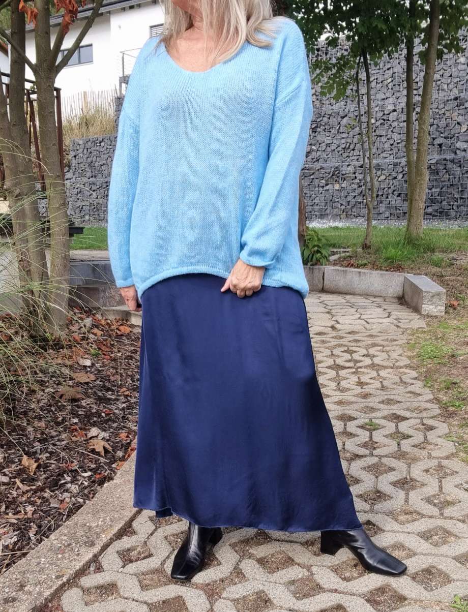 EDLER SILK SKIRT ERIKA BLAU Satin Rock Seiden Mix Made in Italy Sommerhose 34-40 EDLER SILK SKIRT ERIKA BLAU Satin Rock Seiden Mix Made in Italy Sommerhose 34-40