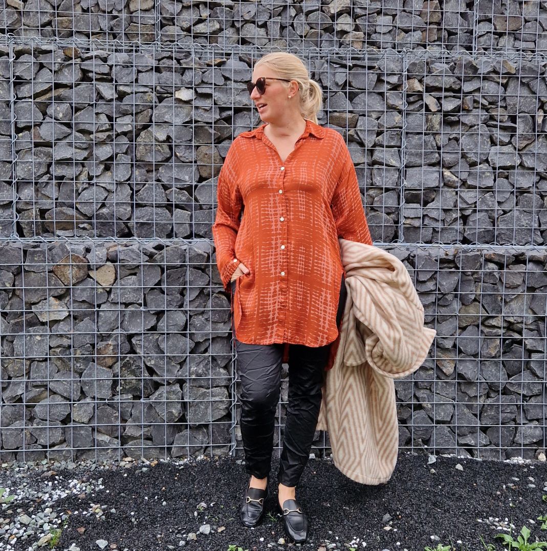 OVERSIZE BLUSE LUCY ROT 34-42 Made in Italy Seide Silk Longbluse Hemd OVERSIZE BLUSE LUCY ROT 34-42 Made in Italy Seide Silk Longbluse Hemd