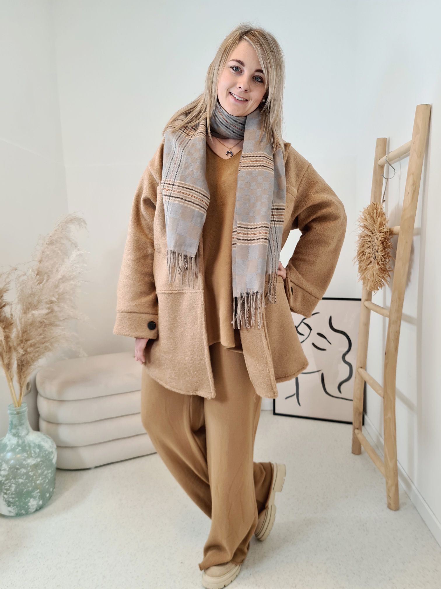 WOLL MANTEL KURZ SANDRO CAMEL 34-42 Made in Italy Winter Jacke Fleece COAT WOLL MANTEL KURZ SANDRO CAMEL 34-42 Made in Italy Winter Jacke Fleece COAT