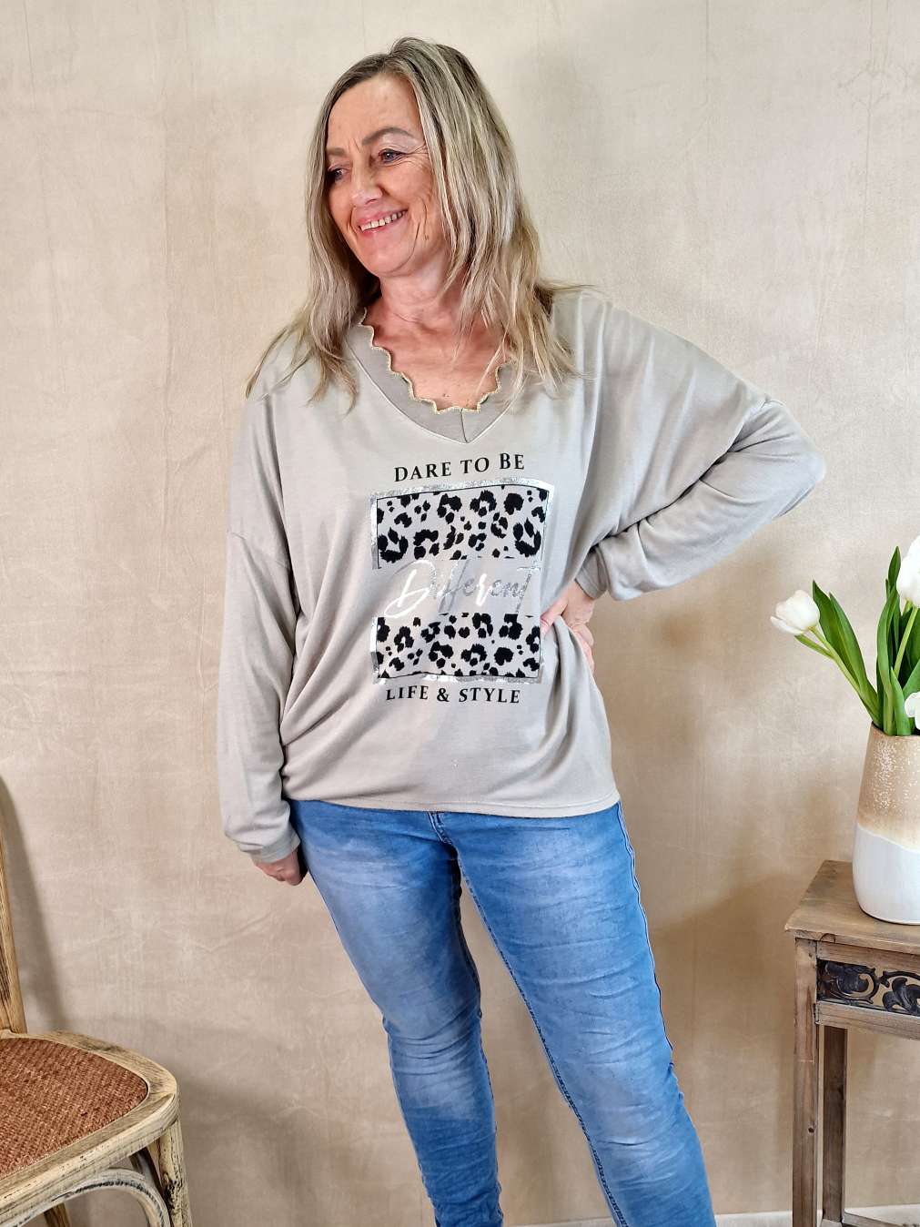 LONGSLEEVE SHIRT DARE TO BE DIFFERENT BEIGE 34-42/44 Made in Italy Langarm Pullover Oversize LONGSLEEVE SHIRT DARE TO BE DIFFERENT BEIGE 34-42/44 Made in Italy Langarm Pullover Oversize