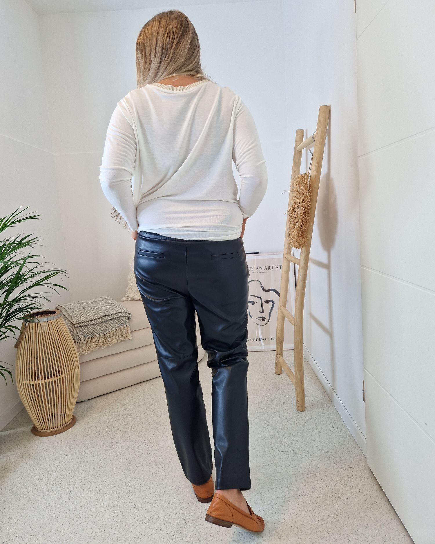 LUXURY FAKE LEATHER JOGPANT ULA BLACK Kunstleder Hose Variantenartikel LUXURY FAKE LEATHER JOGPANT ULA BLACK Kunstleder Hose Variantenartikel