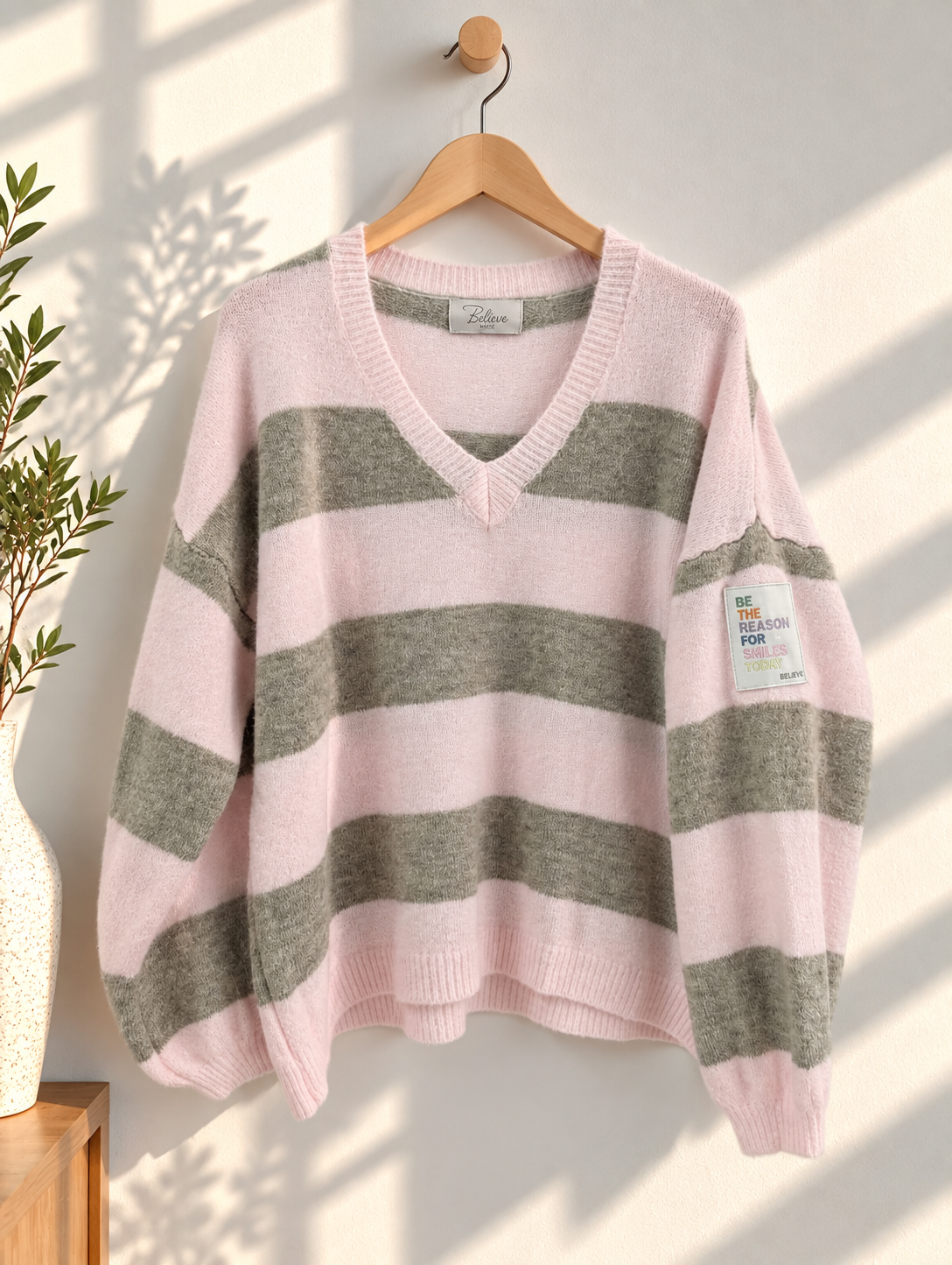 Strickpullover SP0095 – Streifenlook mit Statement-Patch Gr. 34-40/42 Pullover