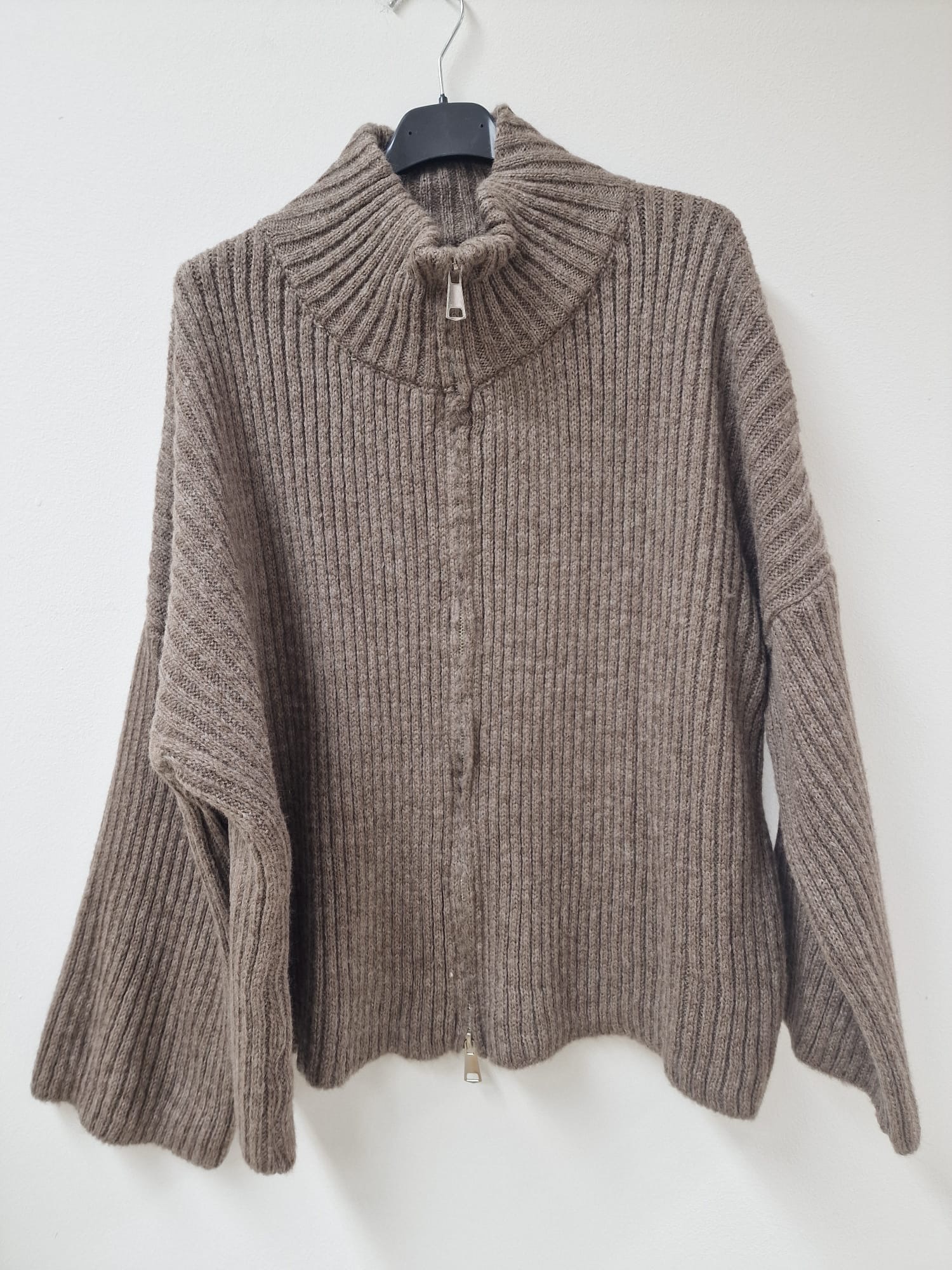 Uni Strickjacke mit Zwei-Wege-Zipper & breitem Rippkragen | SJ0103 | Made in Italy