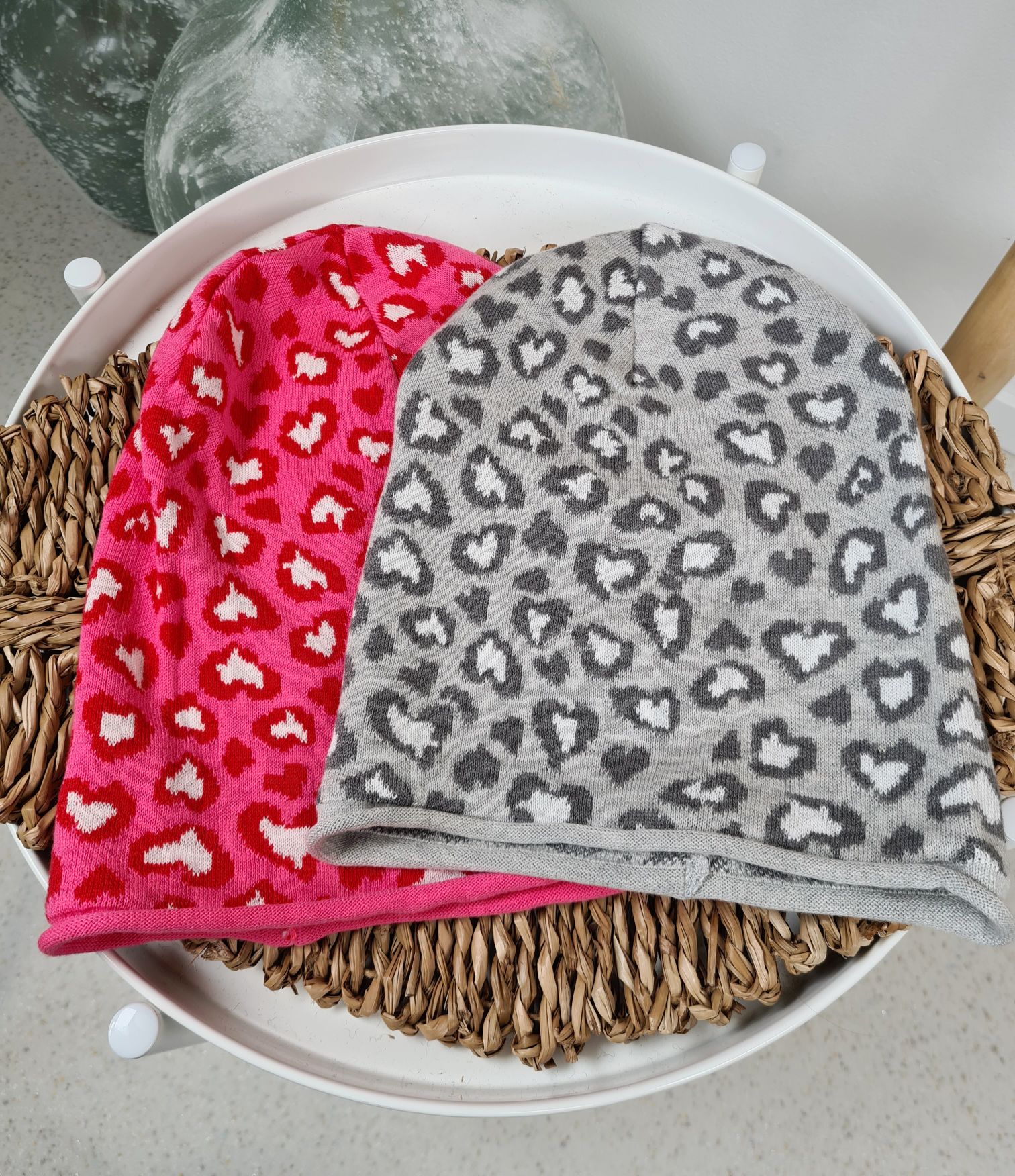 LEO BEANIE LACEY ZWILLINGSHERZ Wintermütze Italy Design Strick Mütze LEO BEANIE LACEY ZWILLINGSHERZ Wintermütze Italy Design Strick Mütze