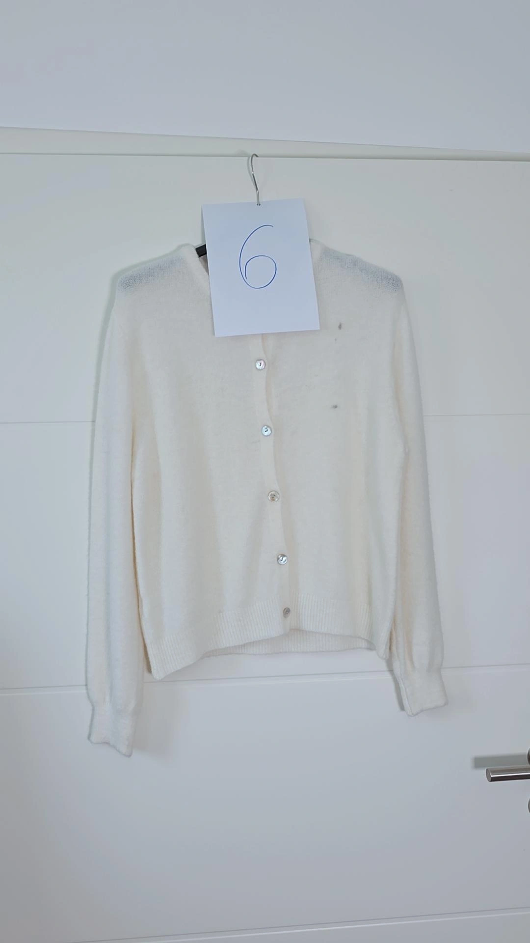 2. WAHL STRICK-CARDIGAN CREME 6