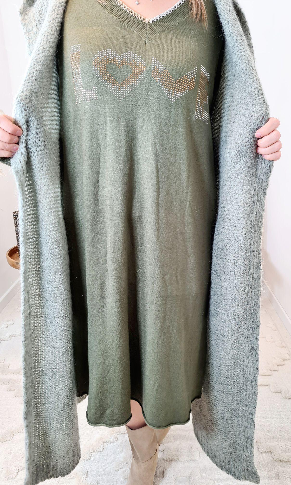 SWEATKLEID ZOEY LOVE KHAKI 34-42 Made in Italy Langarm Strickkleid Oversize SWEATKLEID ZOEY LOVE KHAKI 34-42 Made in Italy Langarm Strickkleid Oversize