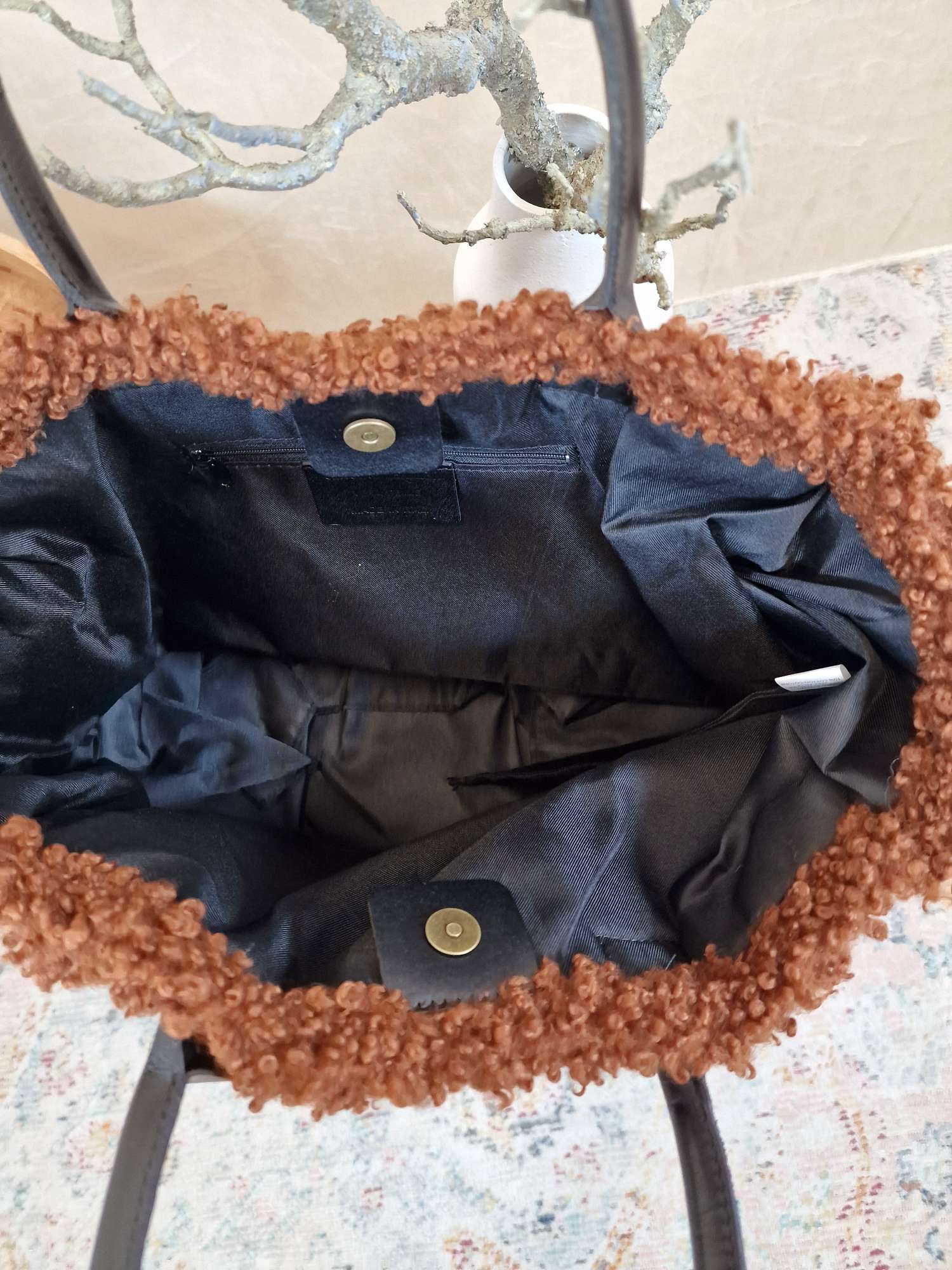 TEDDY FELL SHOPPER ELENI DUNKELBRAUN flauschige Shopping Bag mit Leder-Henkel Tasche Made in Italy TEDDY FELL SHOPPER ELENI DUNKELBRAUN flauschige Shopping Bag mit Leder-Henkel Tasche Made in Italy