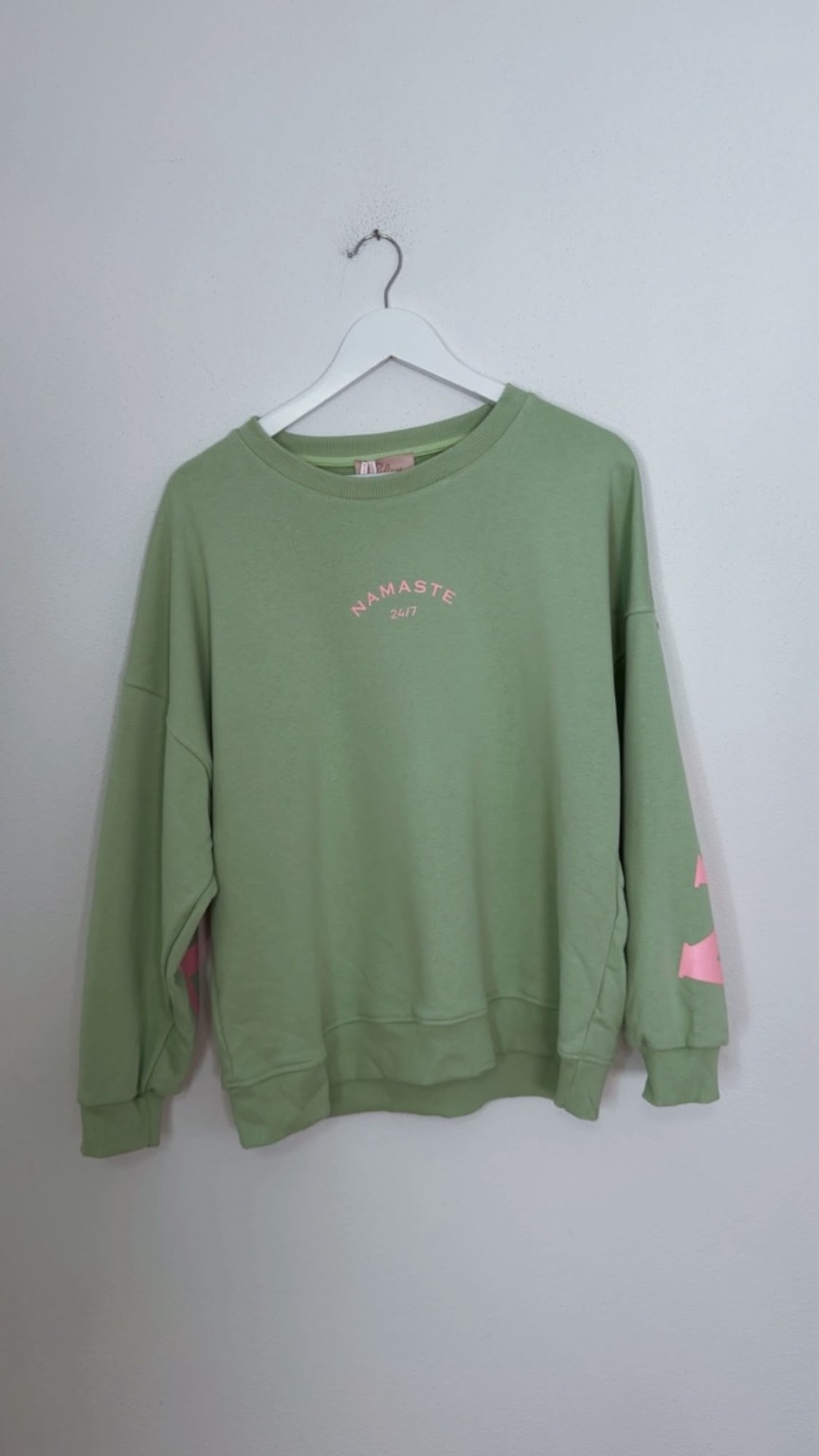 Sweatshirt „Namaste 24/7 Uni“ – Made in Italy | One Size bis ca. Gr. 42