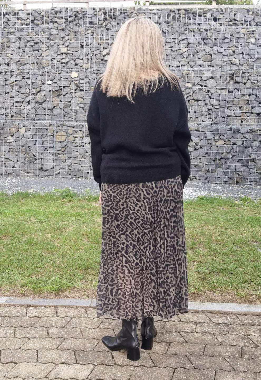 PLISSEE SKIRT SARABI LEO KAHKI Midi Rock Made in Italy 34-40 PLISSEE SKIRT SARABI LEO KAHKI Midi Rock Made in Italy 34-40