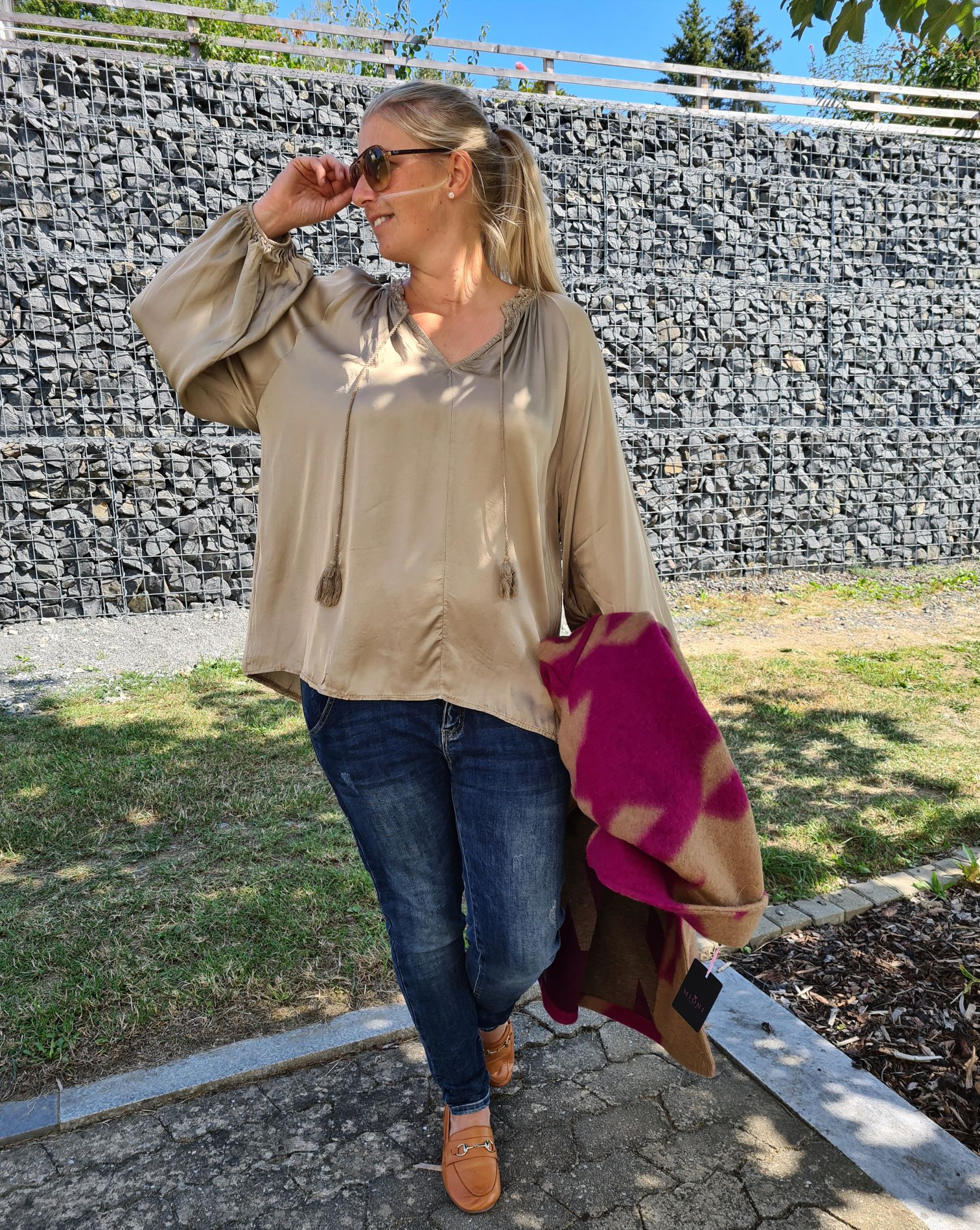 BASIC SEIDEN BLUSE KELLY CAMEL 34-42 Made in Italy Silk Oversize Shirt BASIC SEIDEN BLUSE KELLY CAMEL 34-42 Made in Italy Silk Oversize Shirt
