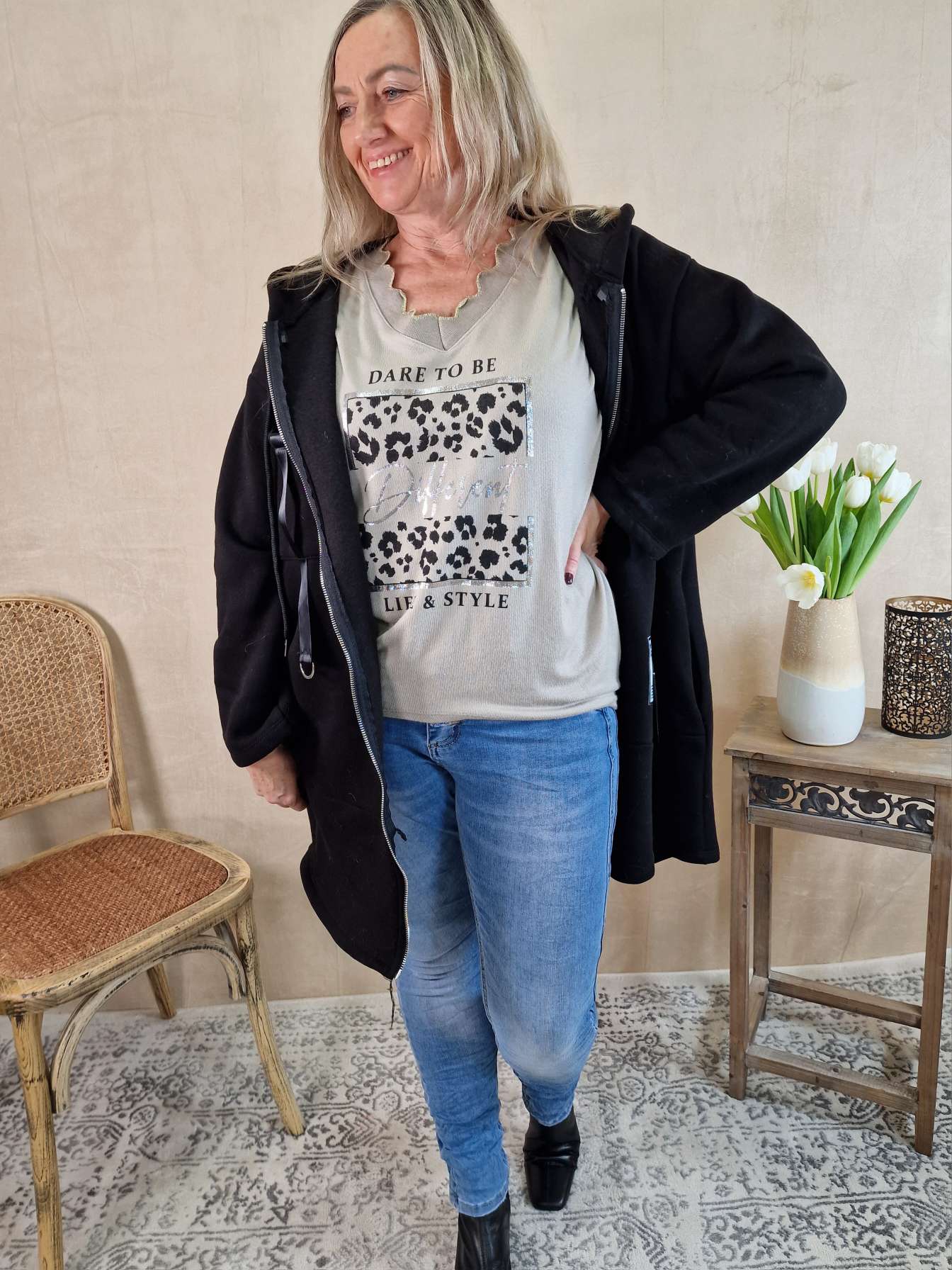 HOODIE SWEATER JACKE CARLO SCHWARZ 34-42 Made in Italy Oversize lange Sweatshirtjacke HOODIE SWEATER JACKE CARLO SCHWARZ 34-42 Made in Italy Oversize lange Sweatshirtjacke
