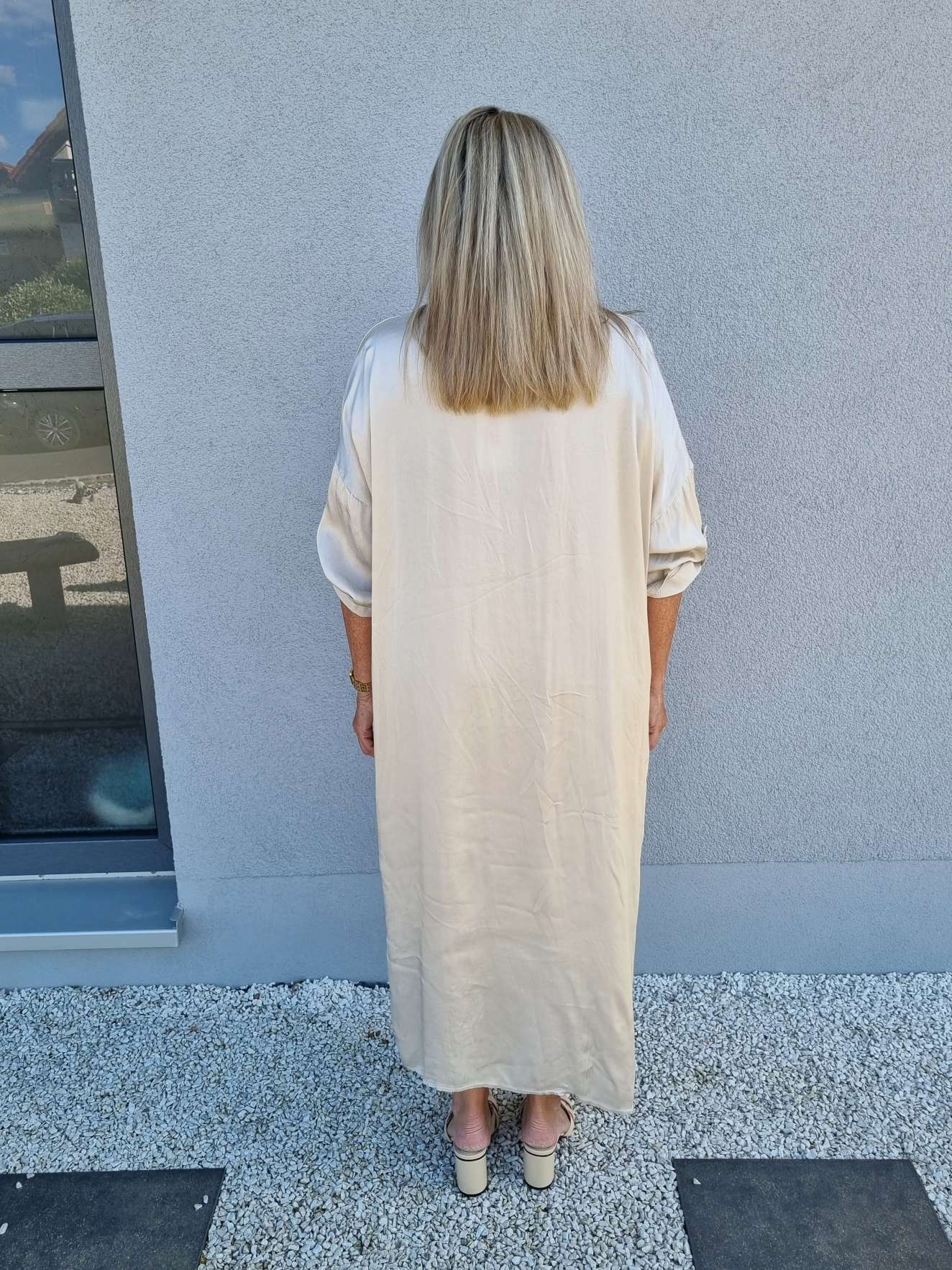 BLUSENKLEID NORA BEIGE 34-42/44 Made in Italy Oversize Maxi Kleid Mantel DRESS Satin Optik BLUSENKLEID NORA BEIGE 34-42/44 Made in Italy Oversize Maxi Kleid Mantel DRESS Satin Optik