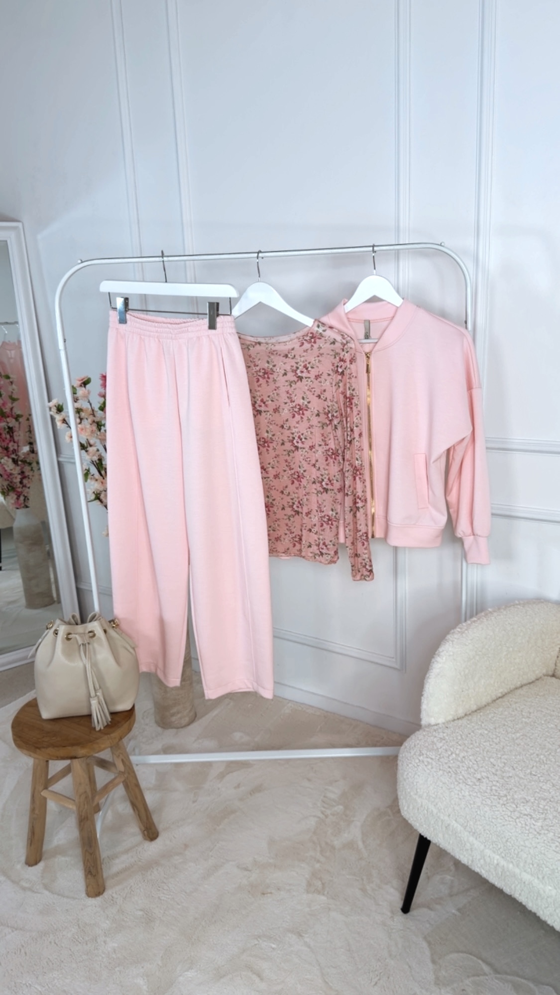 ✨ Zweiteiliges Set Velmirella Jogpant und Sweater Made in Italy 34-40